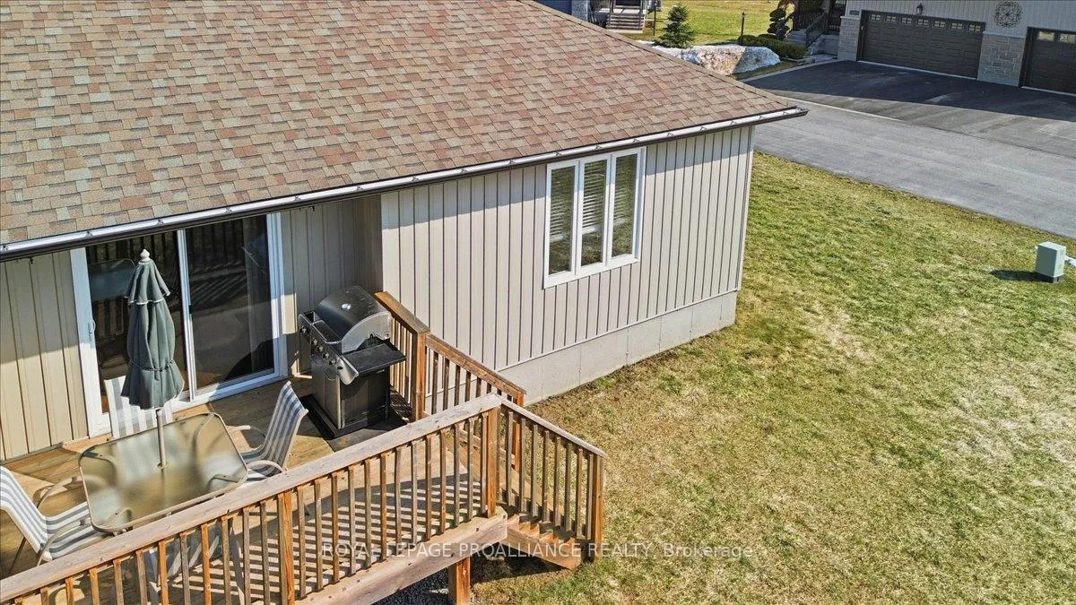 Photo 36 of 74 Conger Drive, Prince Edward County, Wellington — HOMEH