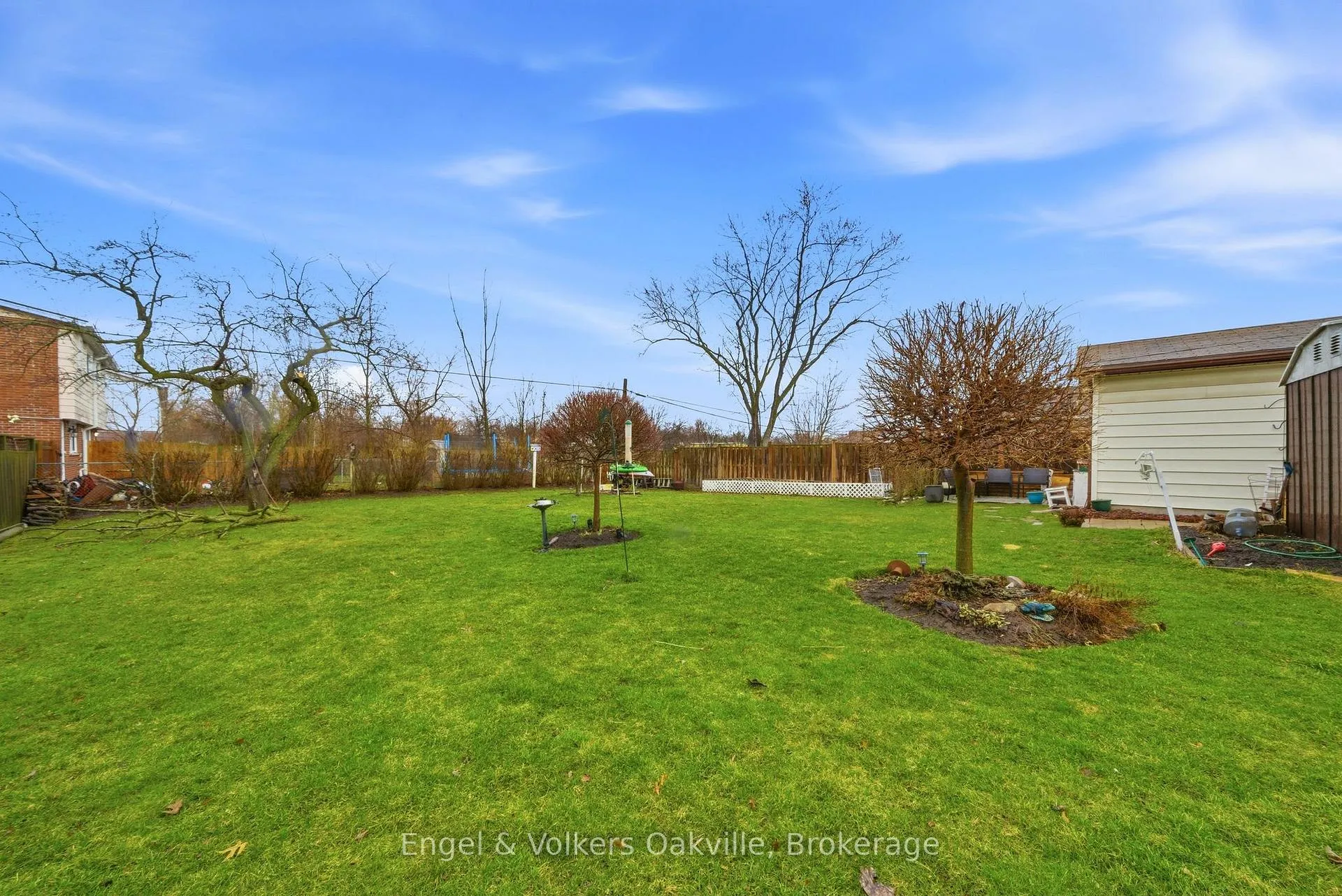 Photo 23 of 56 Bloomfield Avenue, St. Catharines, Secord Woods — HOMEH