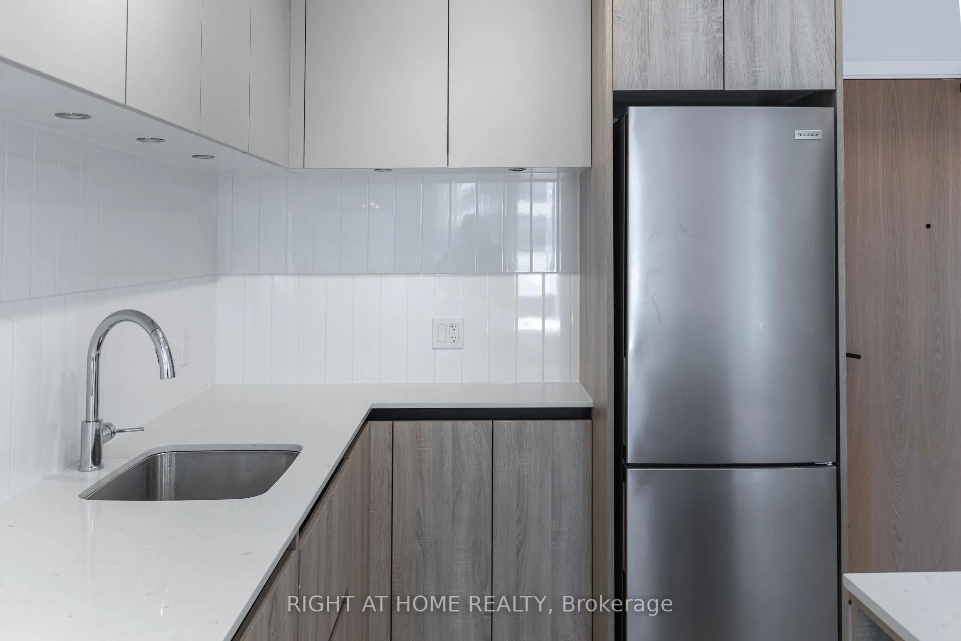 Photo 14 of Unit 320, 7950 Bathurst Street, Vaughan, Beverley Glen — HOMEH
