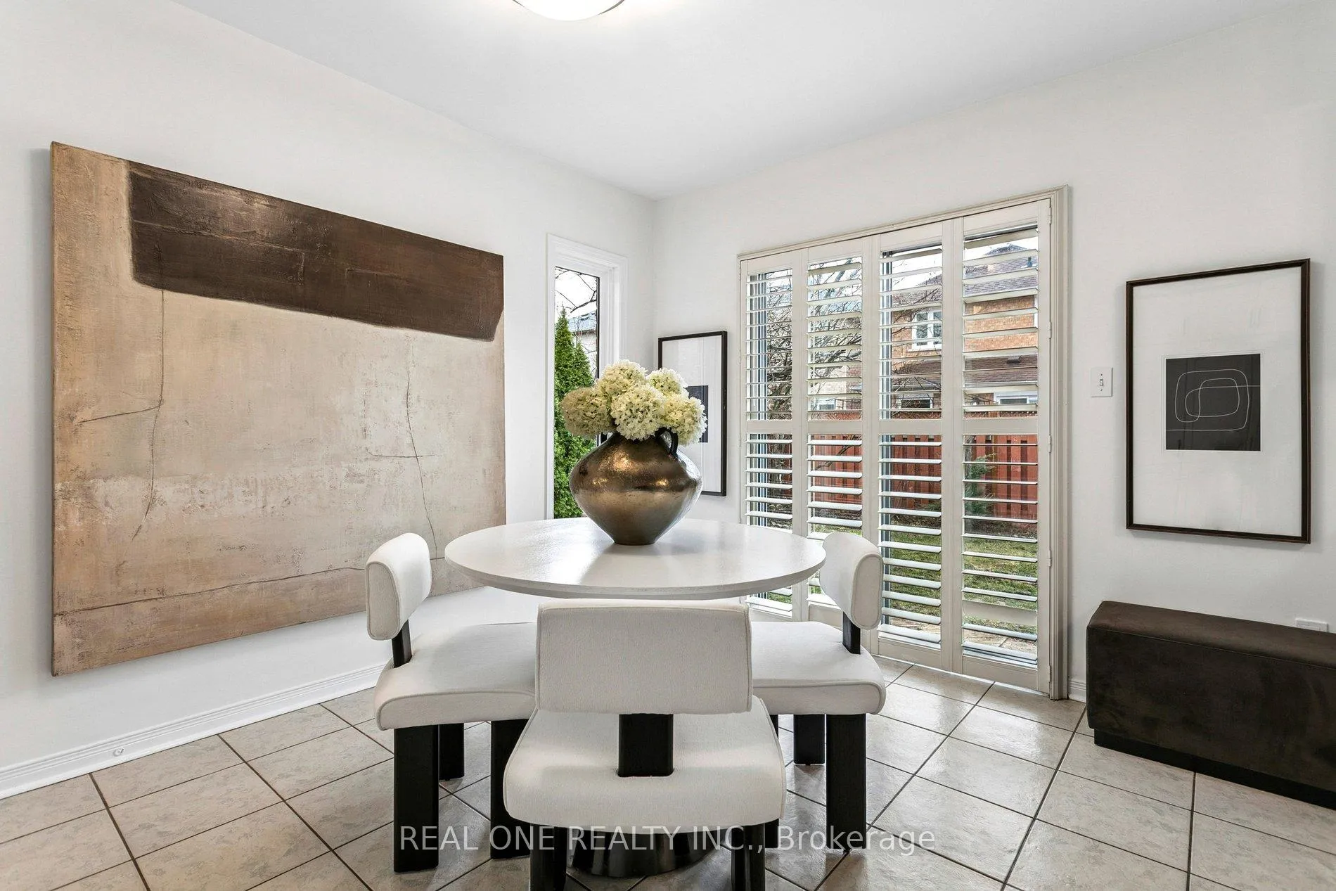 Photo 13 of 2262 Pell Crescent, Oakville, Westmount — HOMEH