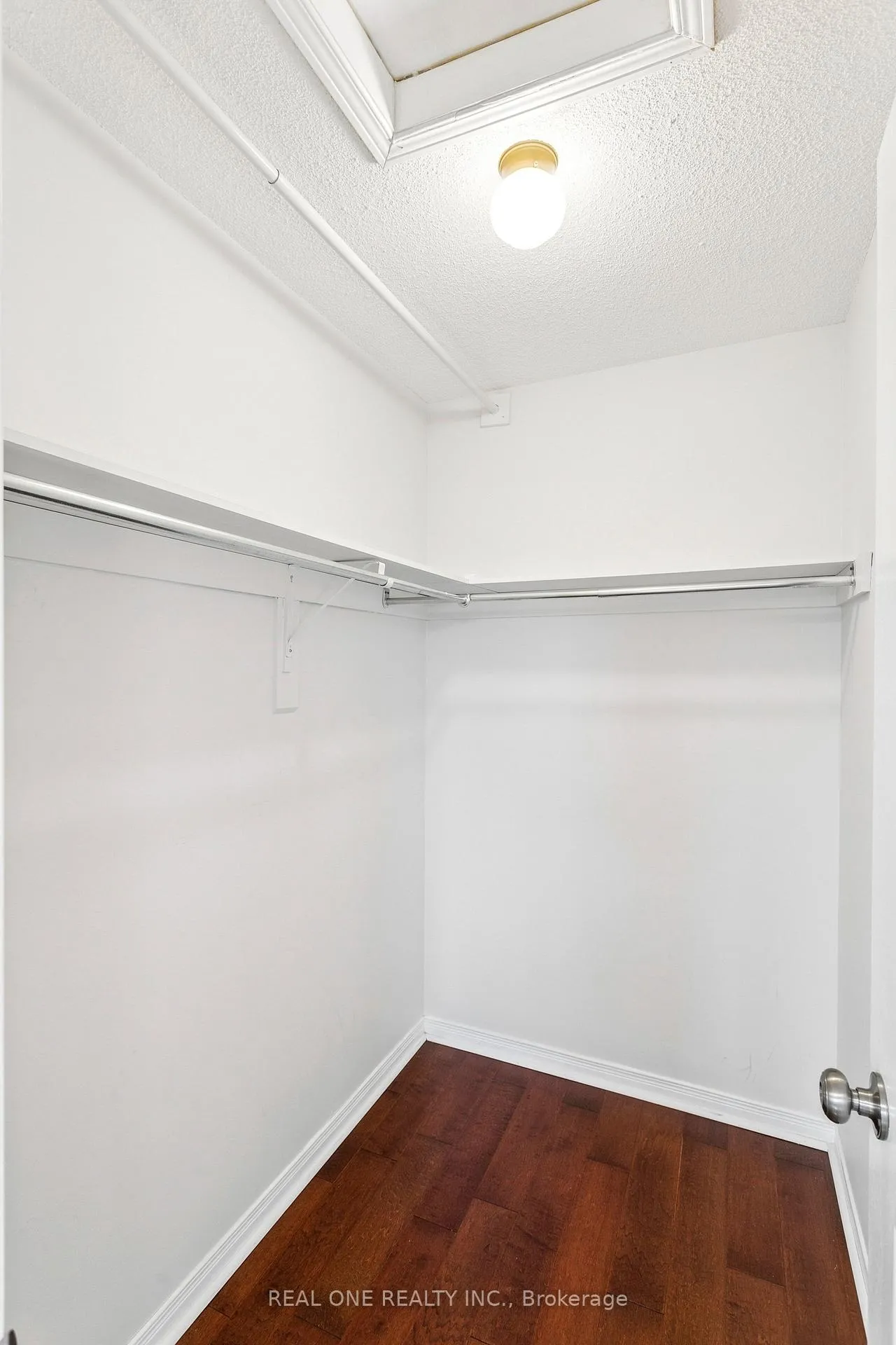 Photo 30 of 2262 Pell Crescent, Oakville, Westmount — HOMEH