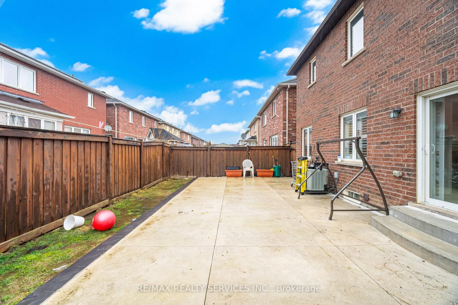 Photo 49 of 31 Miracle Trail, Brampton, Northwest Brampton — HOMEH