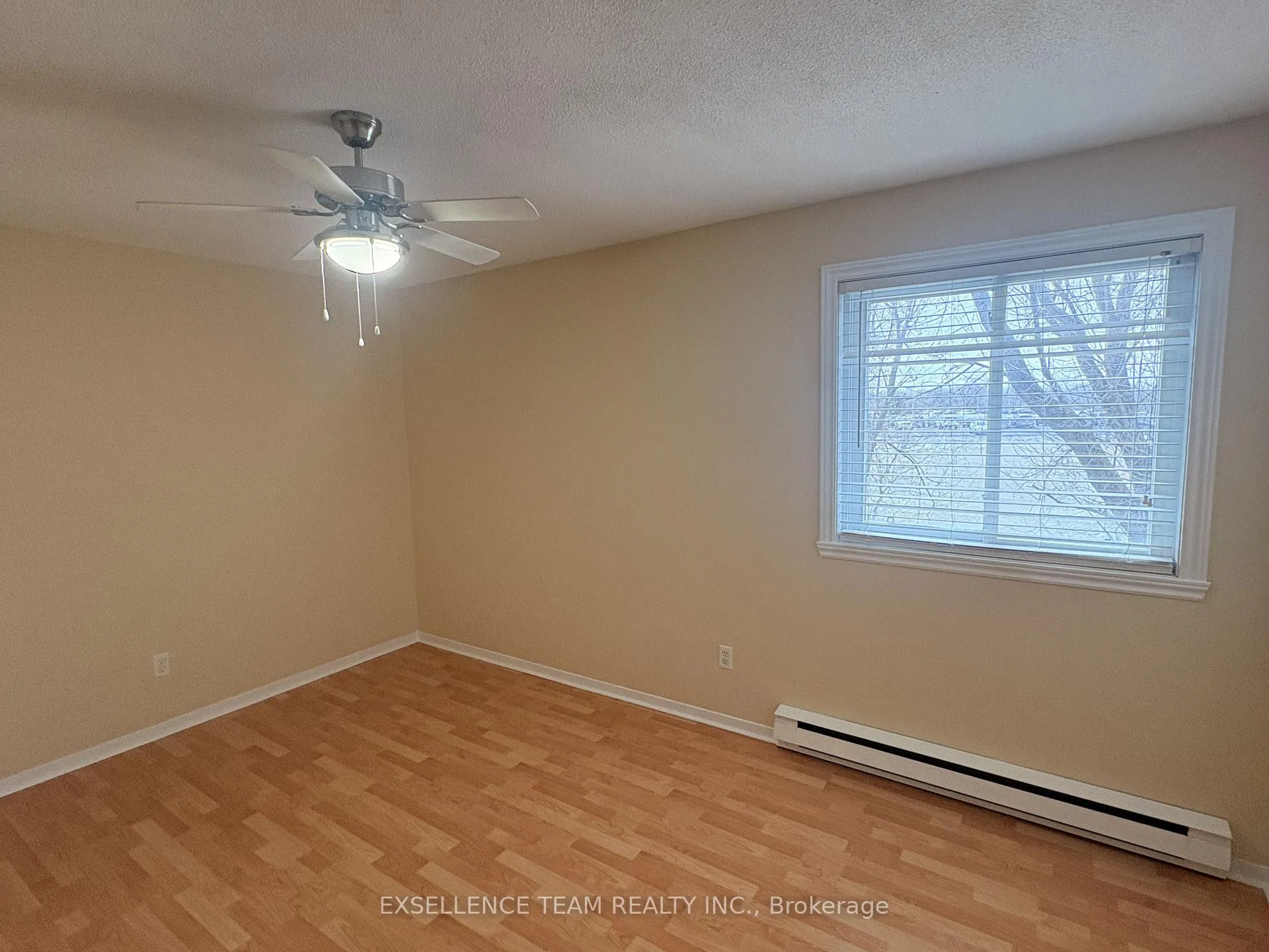 Photo 16 of 220 Kenyon Street, North Glengarry, Alexandria — HOMEH
