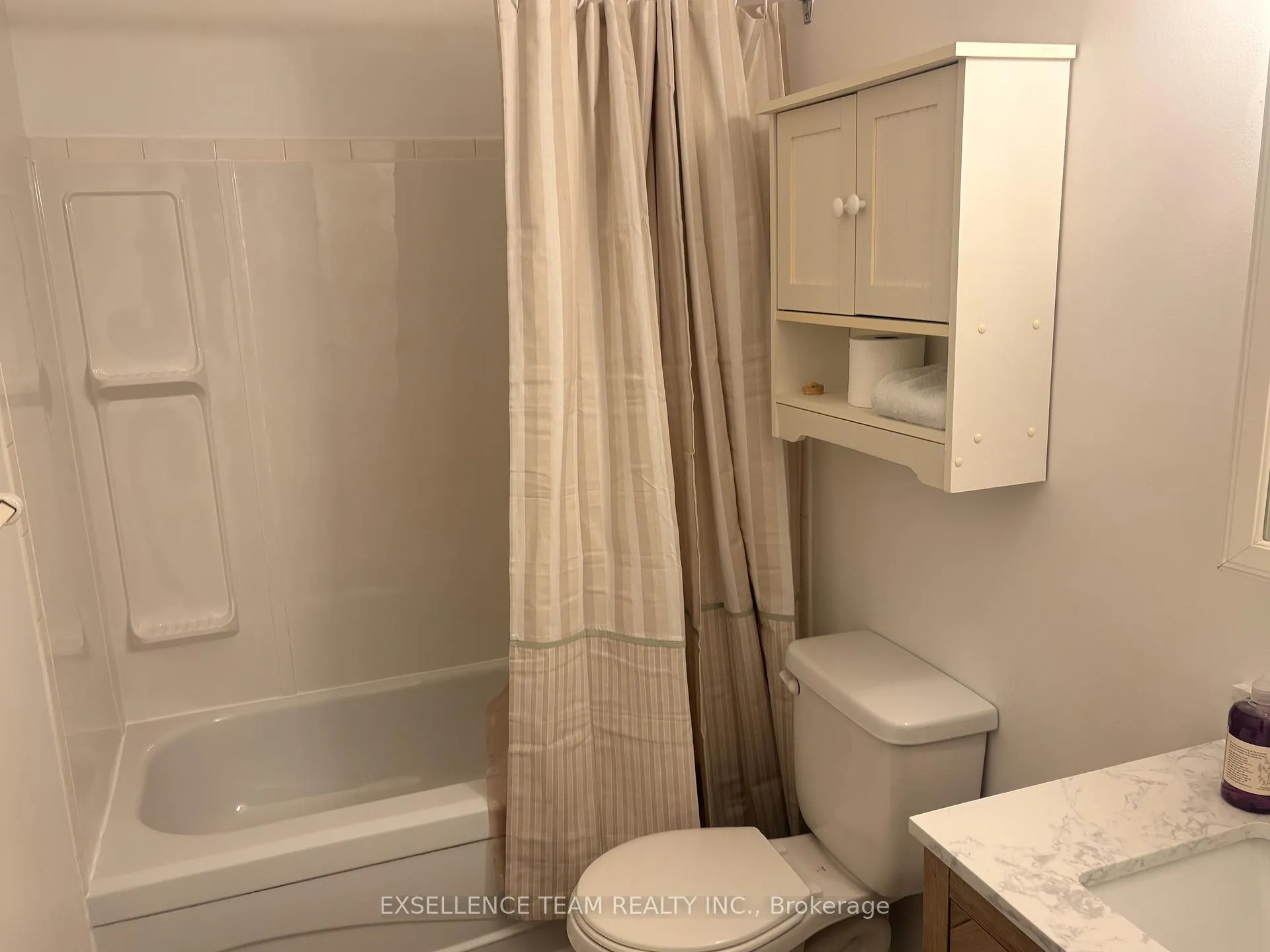 Photo 21 of 220 Kenyon Street, North Glengarry, Alexandria — HOMEH