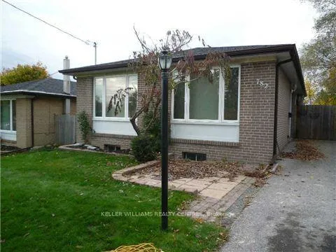 Front of Unit UPPER, 782 Botany Hill Crescent