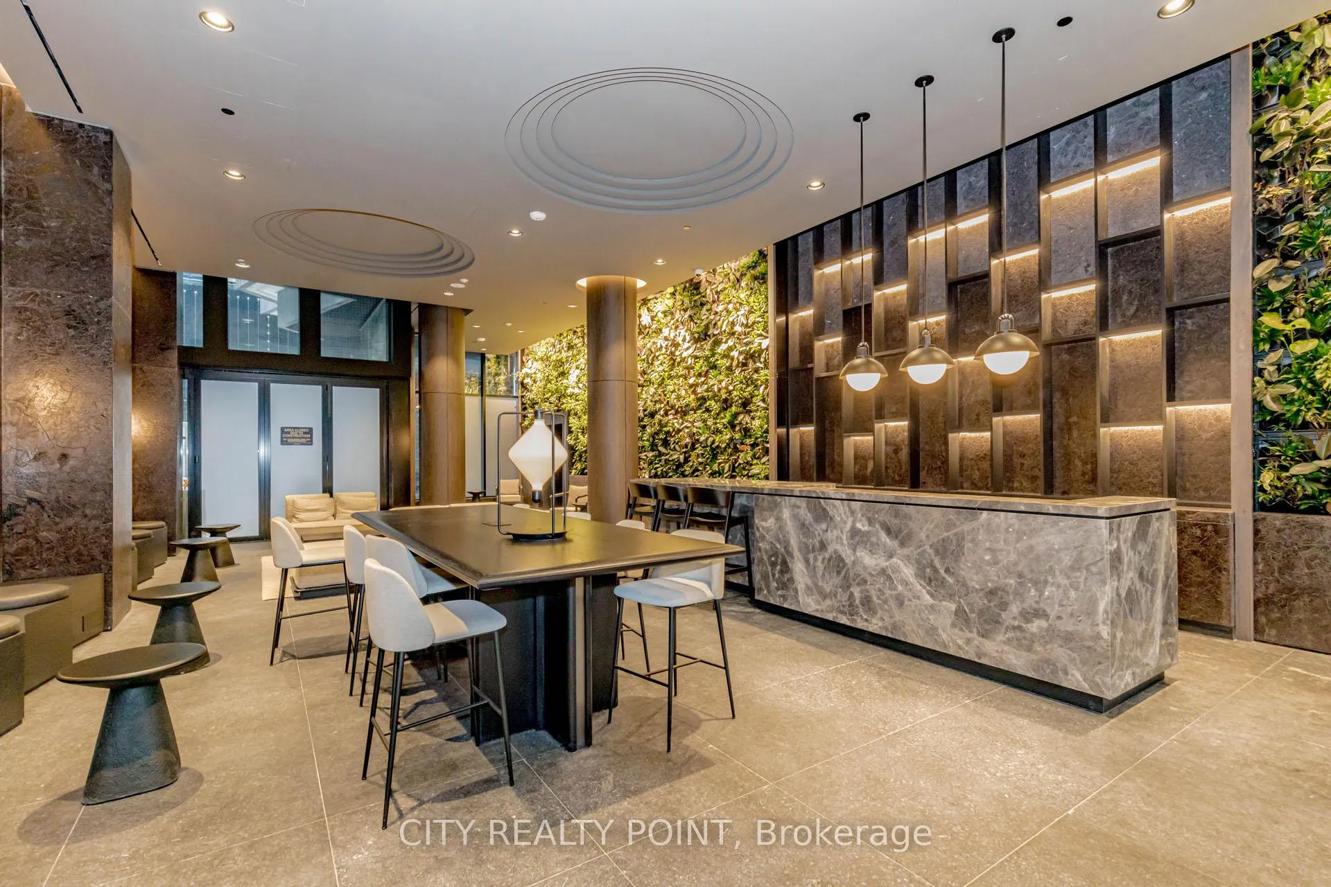 Photo 3 of Unit 1612, 120 Broadway Avenue, Toronto, Mount Pleasant West — HOMEH