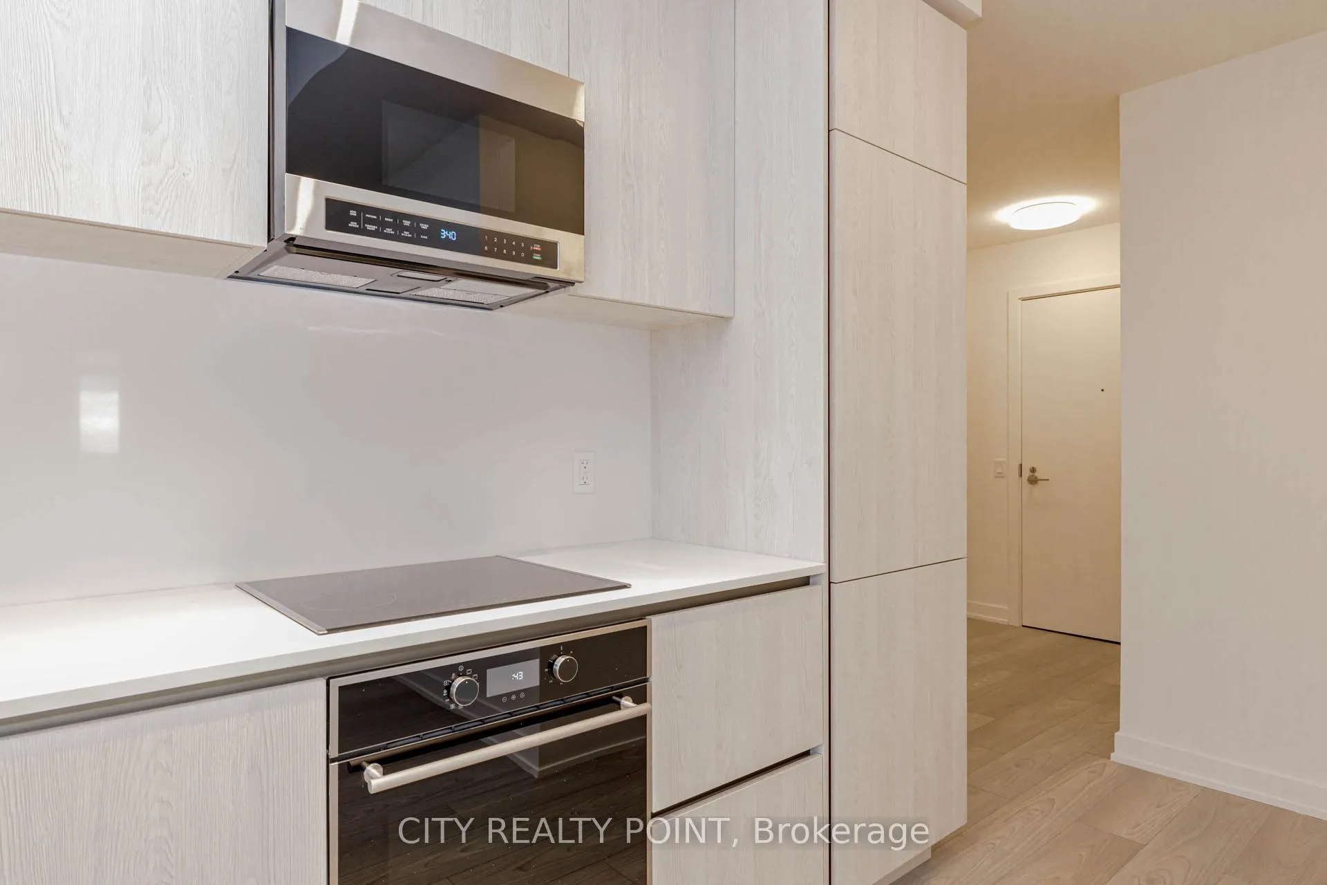 Photo 9 of Unit 1612, 120 Broadway Avenue, Toronto, Mount Pleasant West — HOMEH