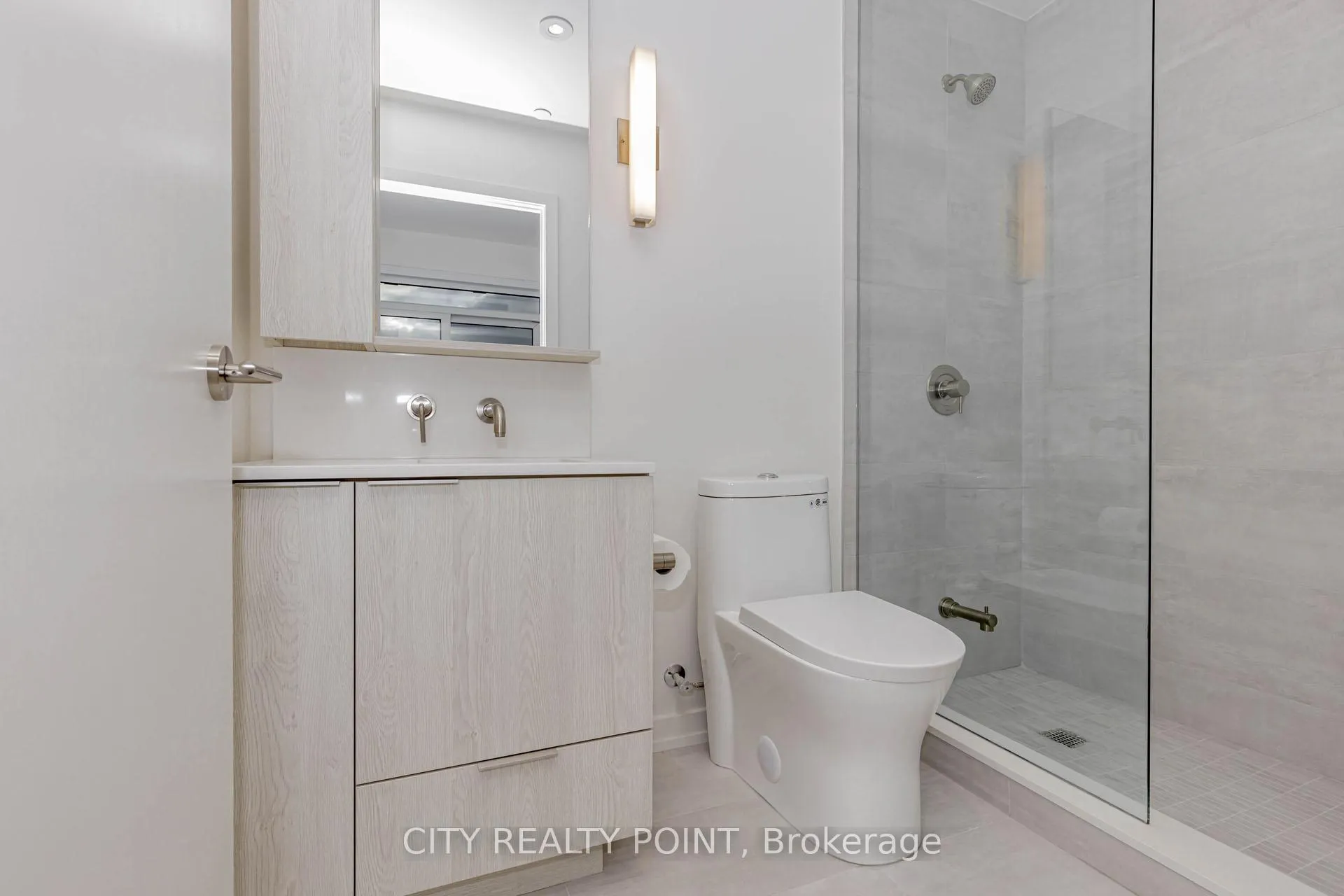 Photo 15 of Unit 1612, 120 Broadway Avenue, Toronto, Mount Pleasant West — HOMEH