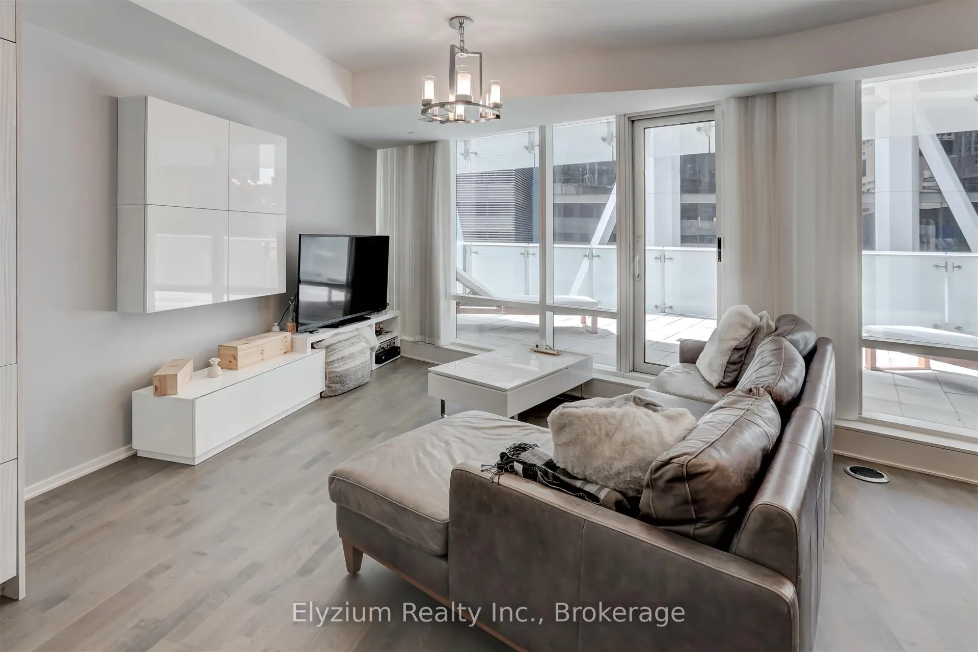 Photo 12 of Unit 518, 1 Bloor St E, Toronto, Church-Yonge Corridor — HOMEH