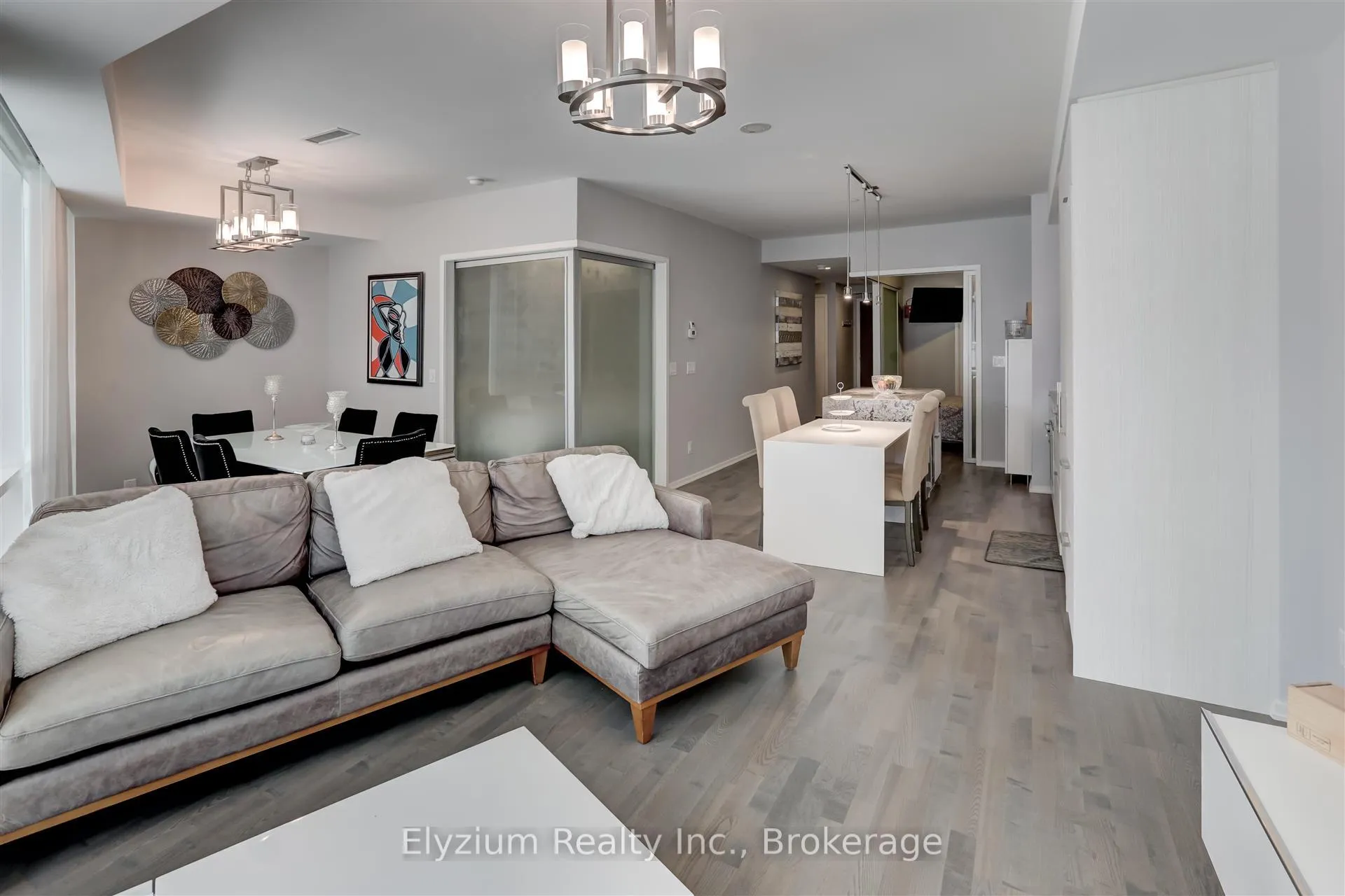 Photo 13 of Unit 518, 1 Bloor St E, Toronto, Church-Yonge Corridor — HOMEH