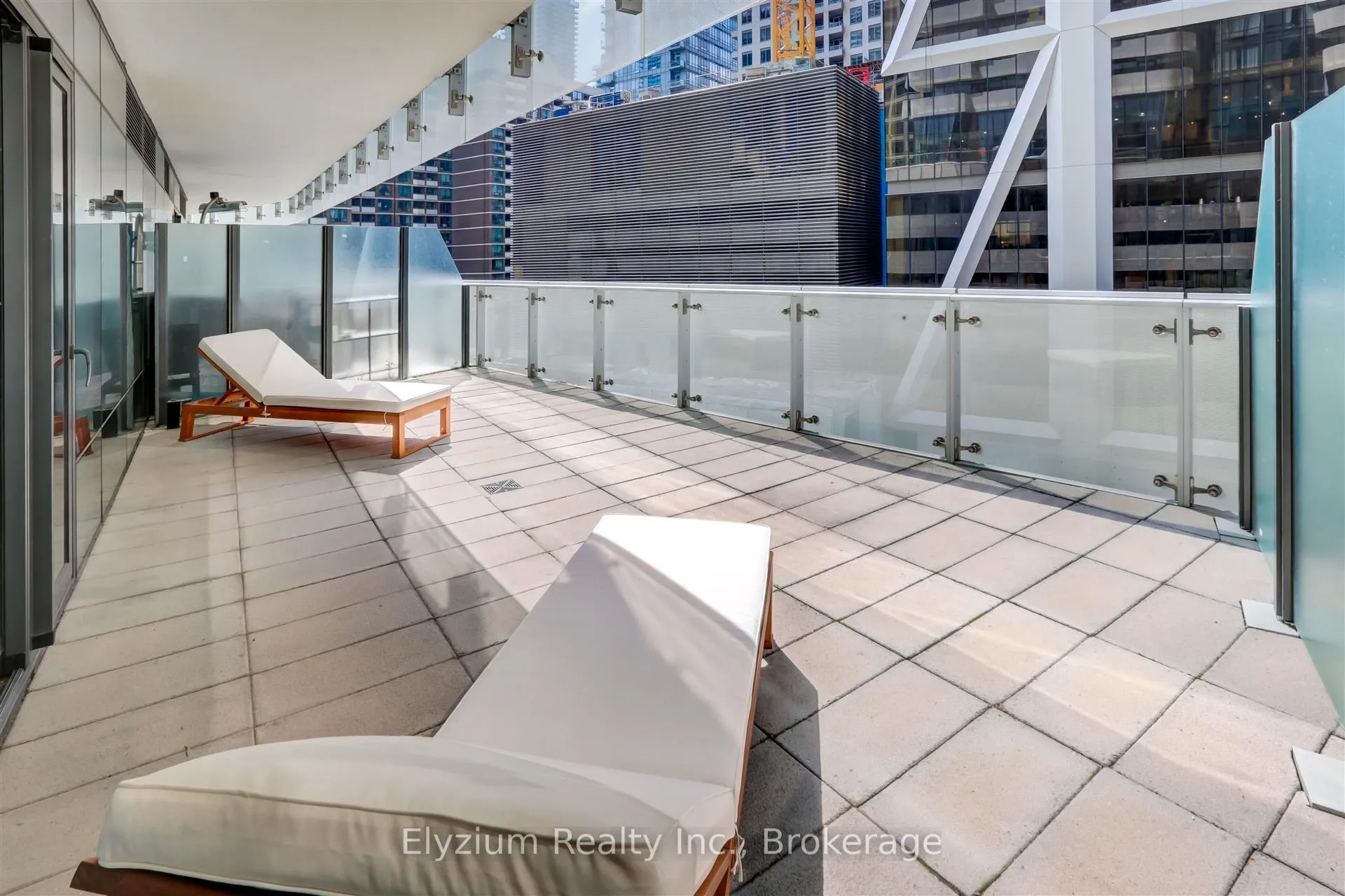 Photo 26 of Unit 518, 1 Bloor St E, Toronto, Church-Yonge Corridor — HOMEH