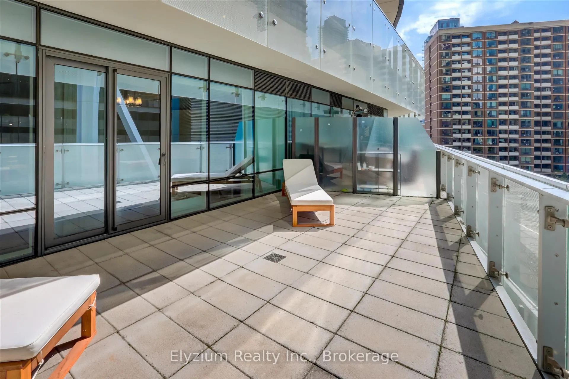 Photo 27 of Unit 518, 1 Bloor St E, Toronto, Church-Yonge Corridor — HOMEH