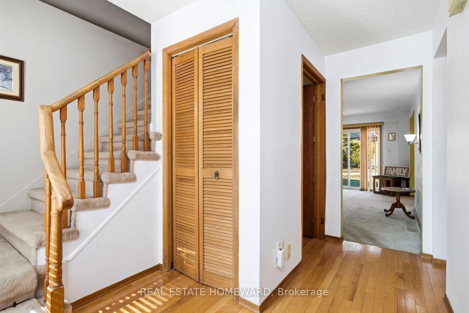 Photo 5 of 473 Paddington Crescent, Oshawa, Centennial — HOMEH