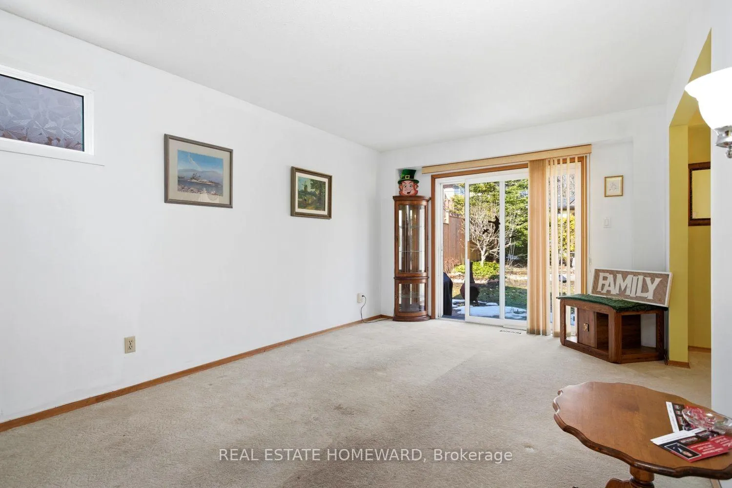 Photo 9 of 473 Paddington Crescent, Oshawa, Centennial — HOMEH