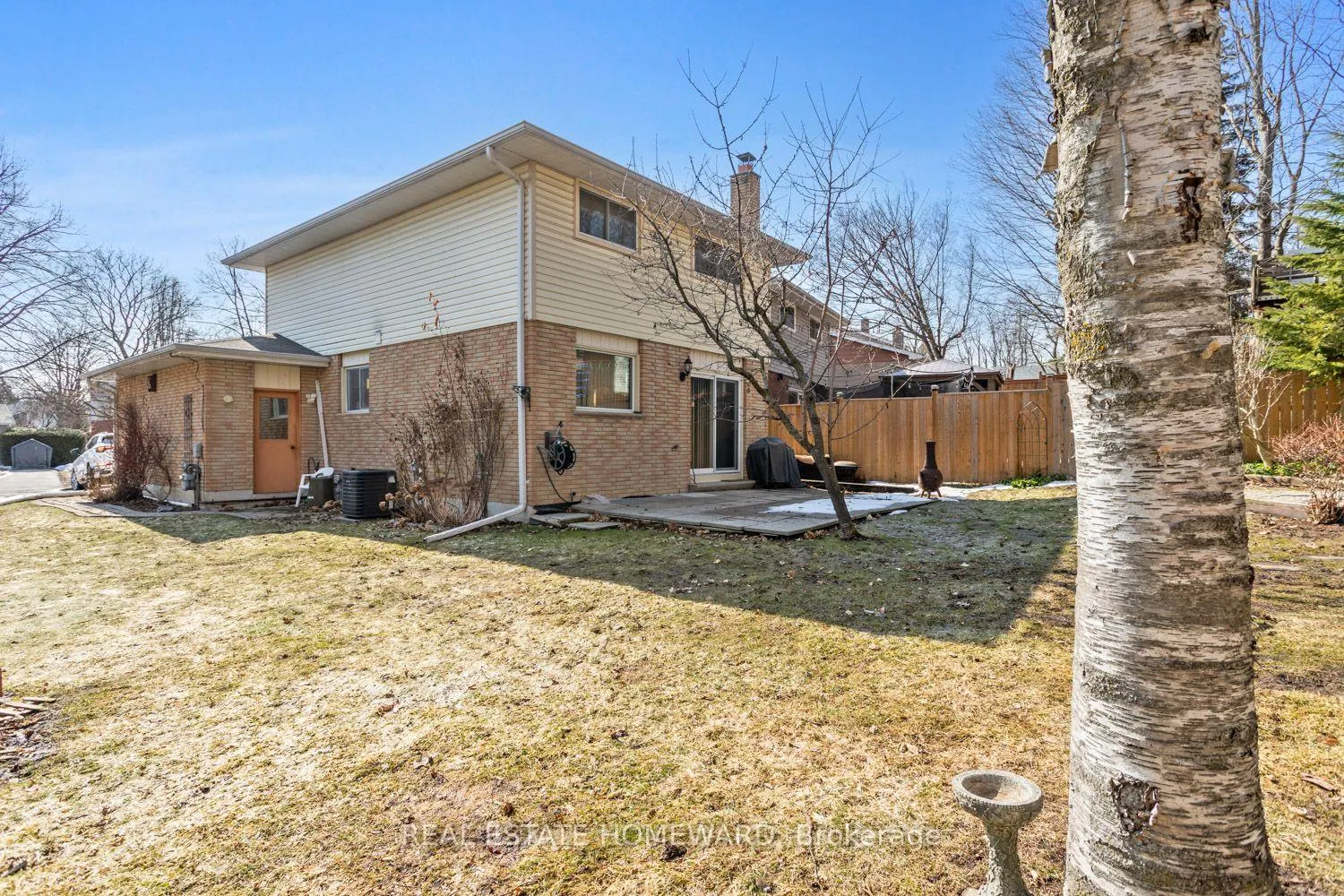Photo 13 of 473 Paddington Crescent, Oshawa, Centennial — HOMEH