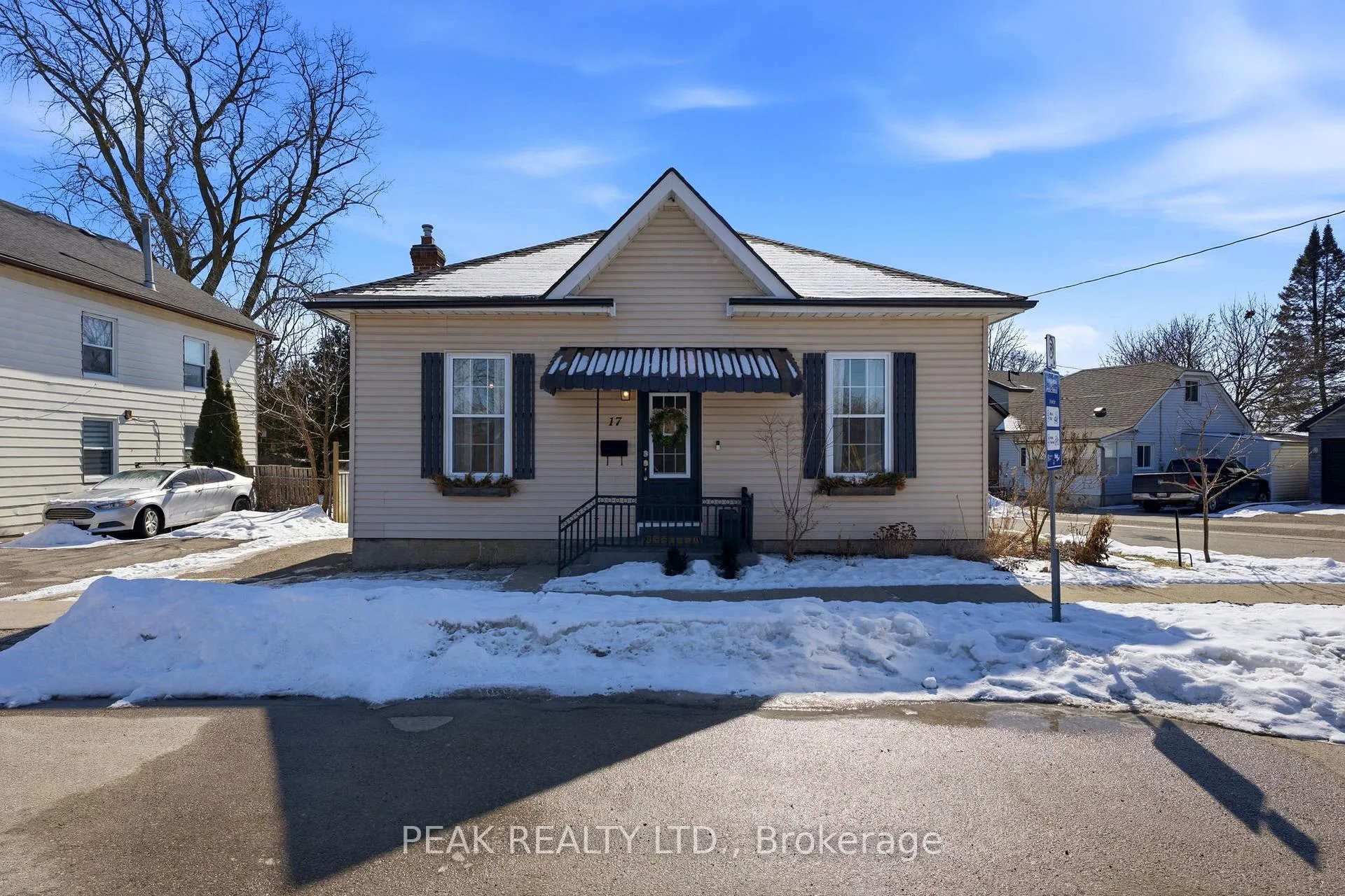 Photo 1 of 17 Helen Street, Brant, Paris — HOMEH