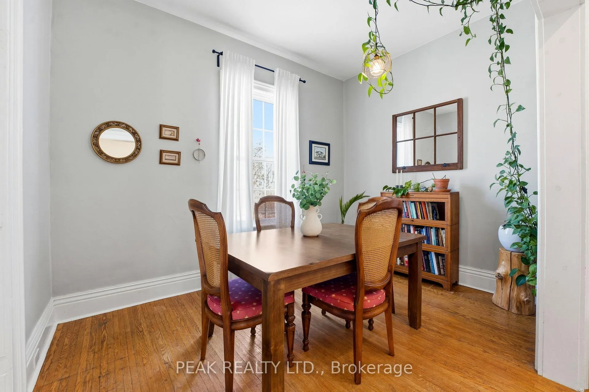 Photo 10 of 17 Helen Street, Brant, Paris — HOMEH