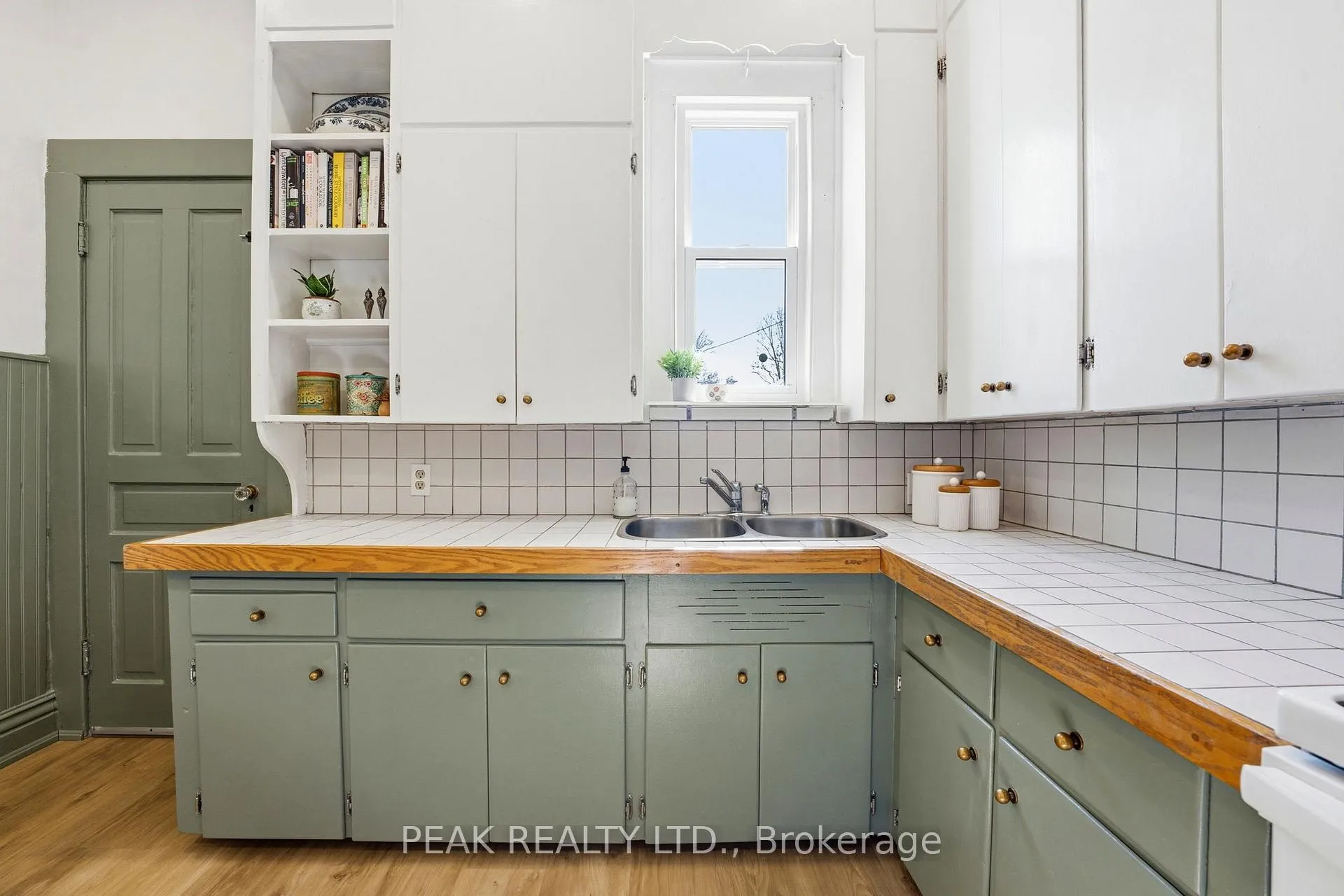 Photo 13 of 17 Helen Street, Brant, Paris — HOMEH