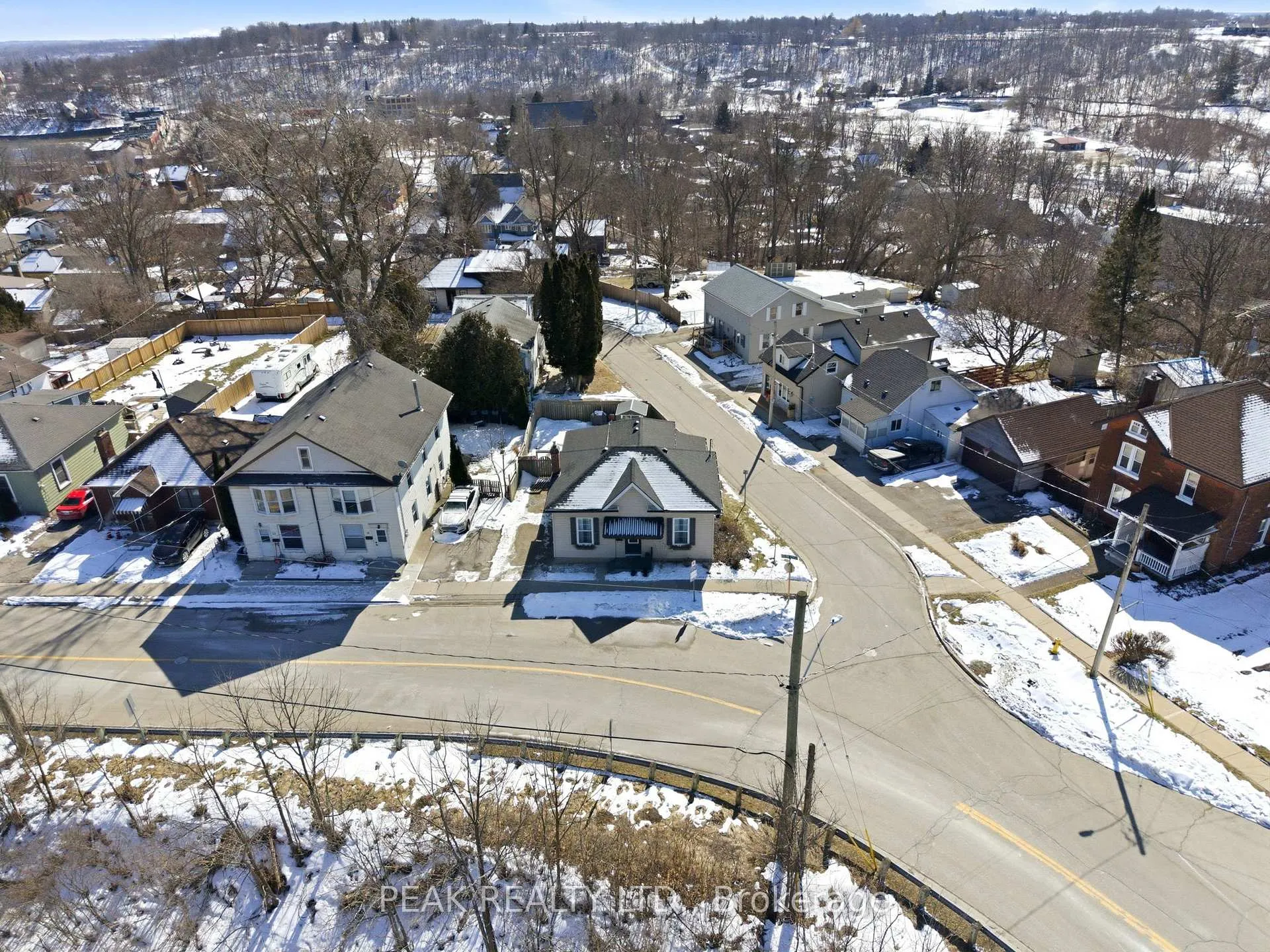 Photo 27 of 17 Helen Street, Brant, Paris — HOMEH