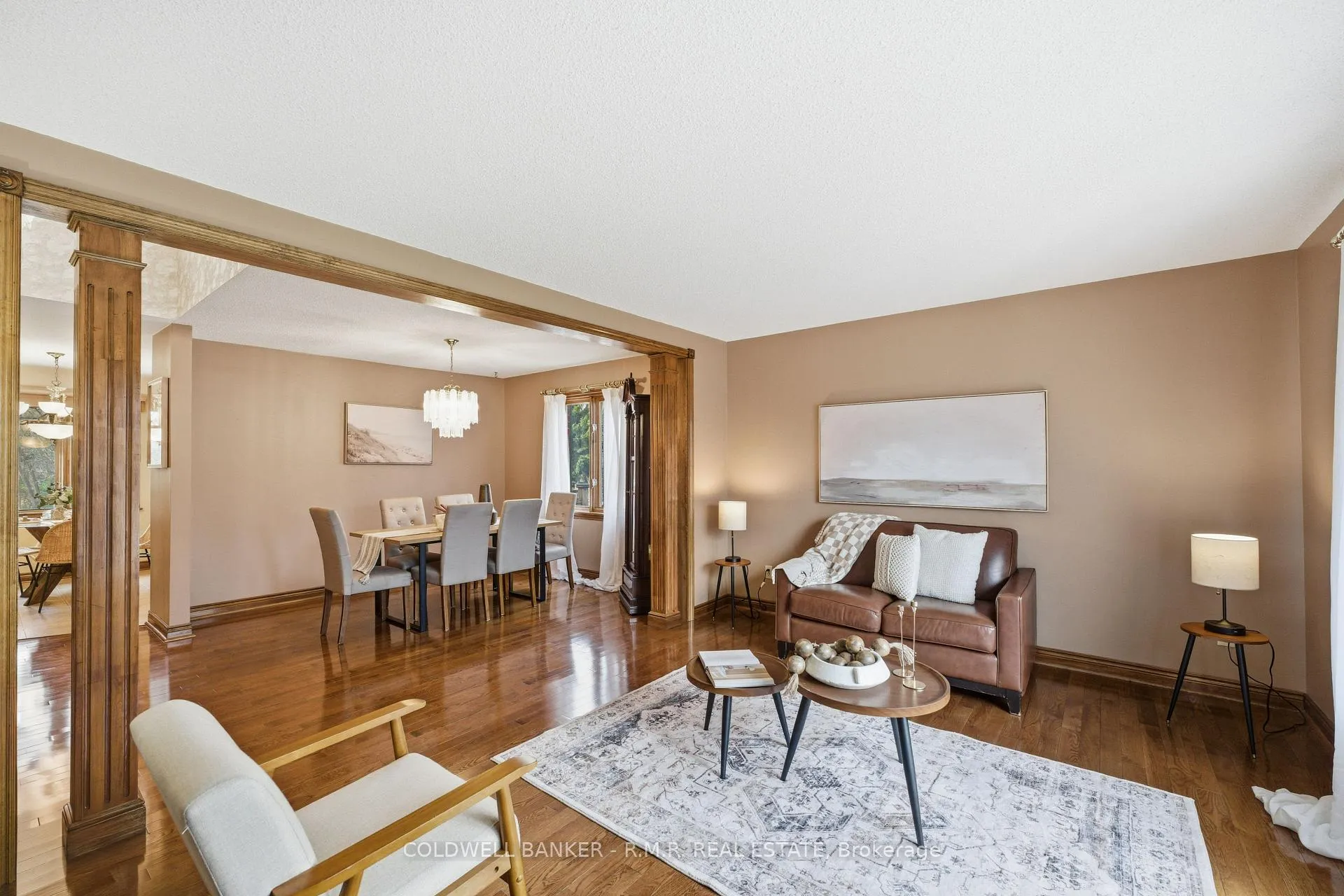 Photo 5 of 118 Waverly Street N, Oshawa, McLaughlin — HOMEH