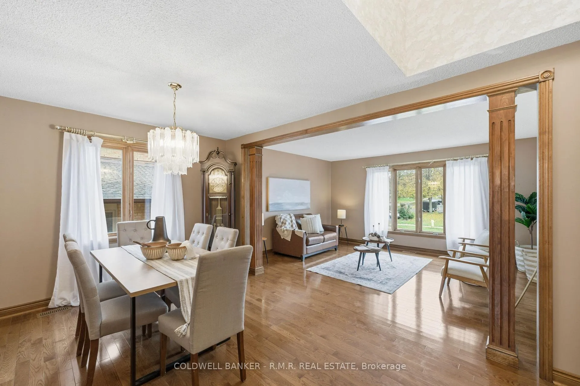 Photo 7 of 118 Waverly Street N, Oshawa, McLaughlin — HOMEH