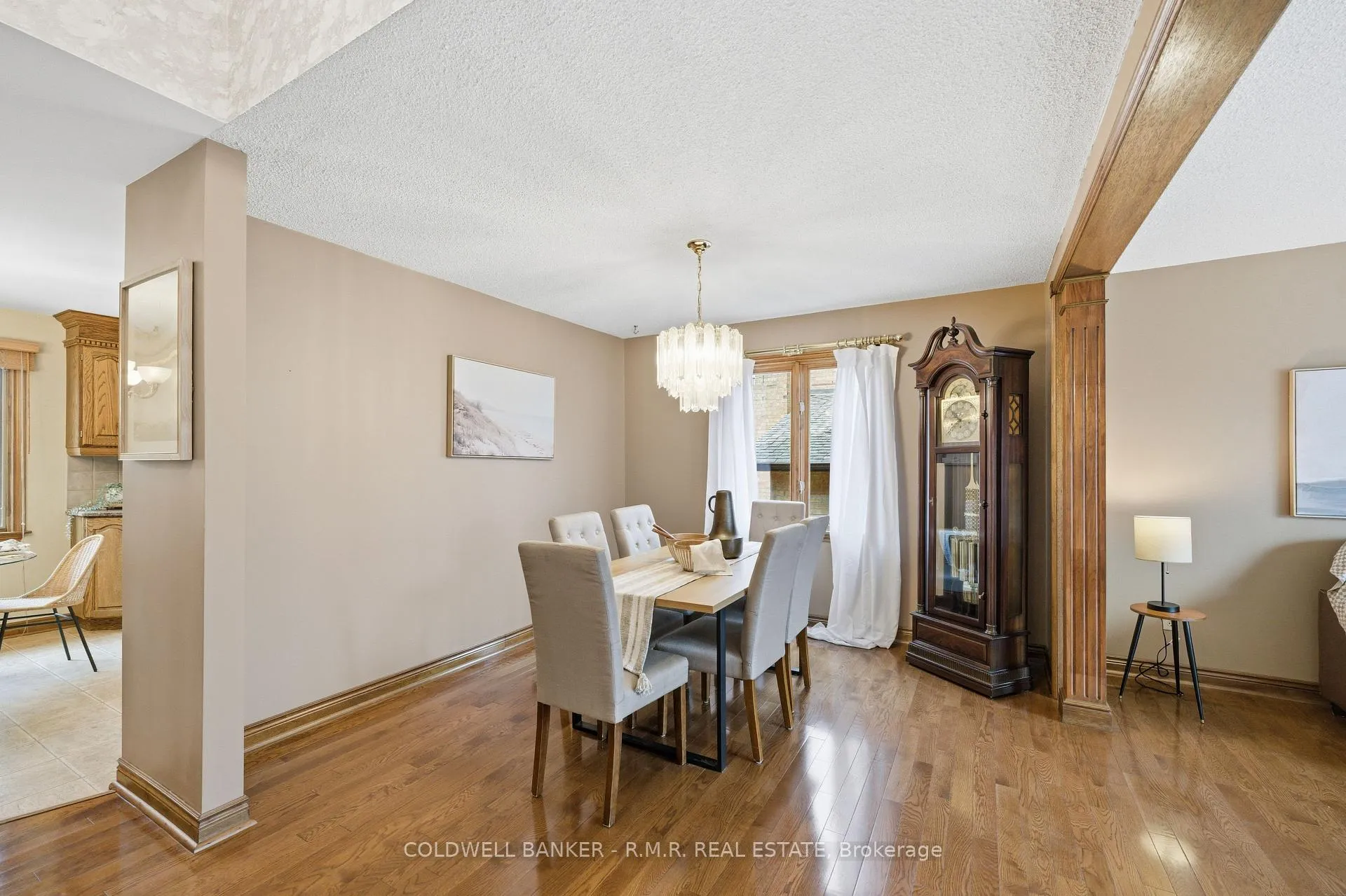 Photo 8 of 118 Waverly Street N, Oshawa, McLaughlin — HOMEH