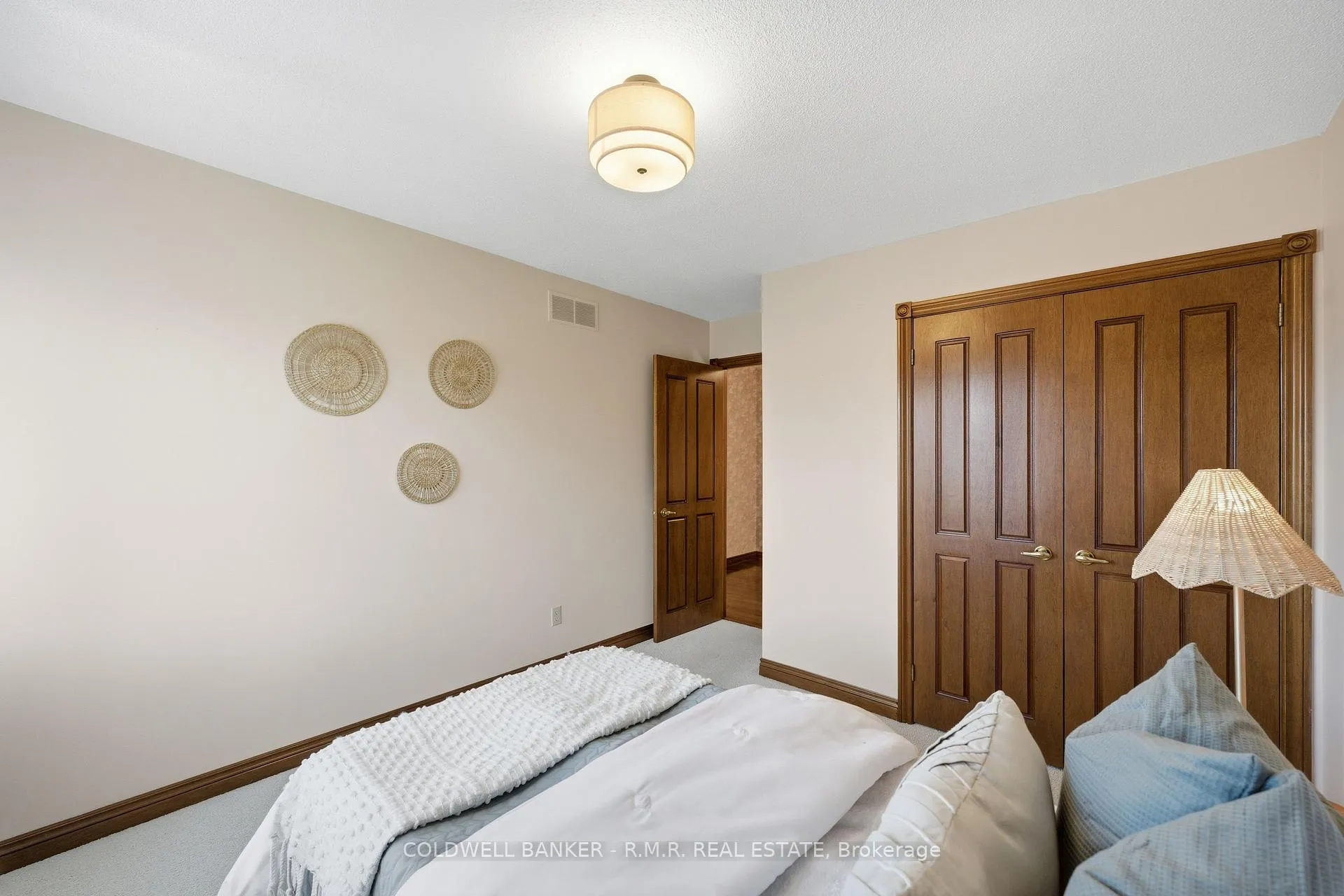 Photo 25 of 118 Waverly Street N, Oshawa, McLaughlin — HOMEH