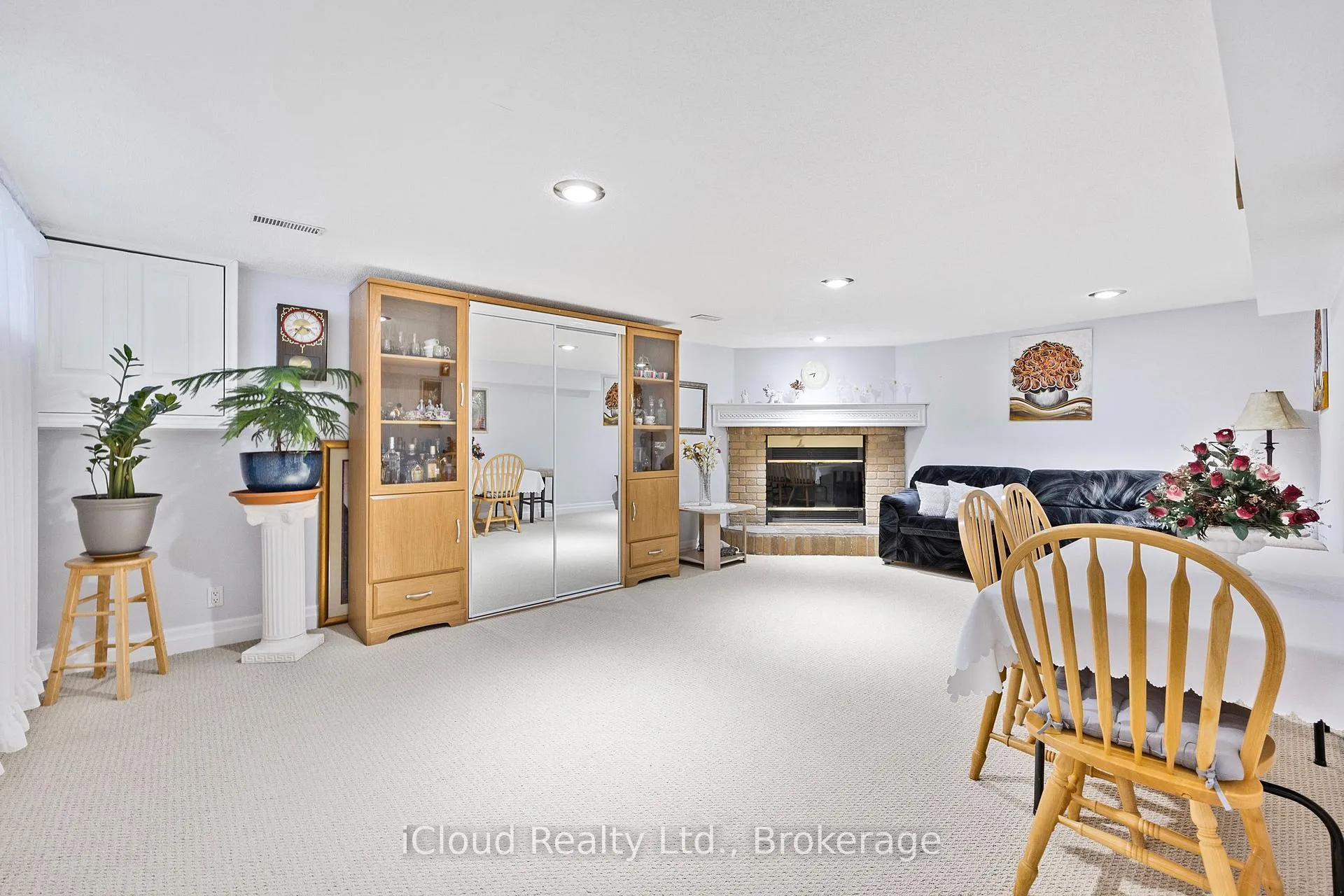 Photo 18 of 52 Kimbark Drive, Brampton, Northwood Park — HOMEH