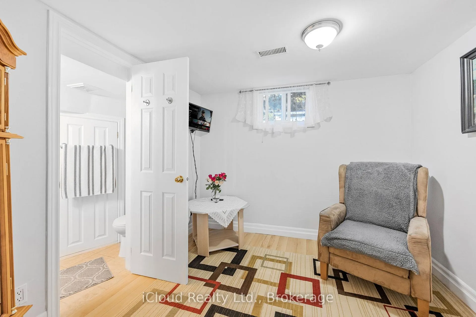 Photo 23 of 52 Kimbark Drive, Brampton, Northwood Park — HOMEH