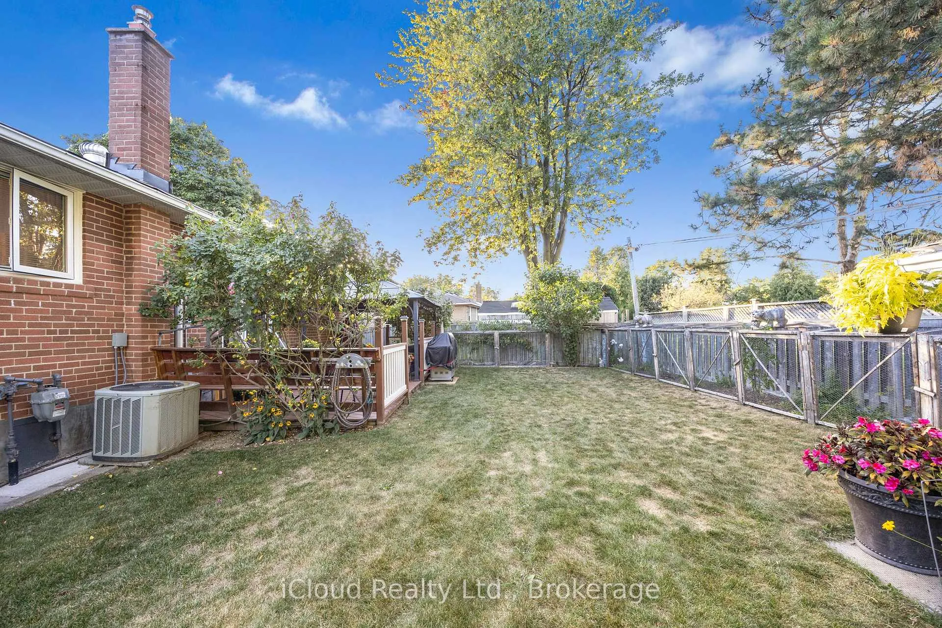 Photo 29 of 52 Kimbark Drive, Brampton, Northwood Park — HOMEH