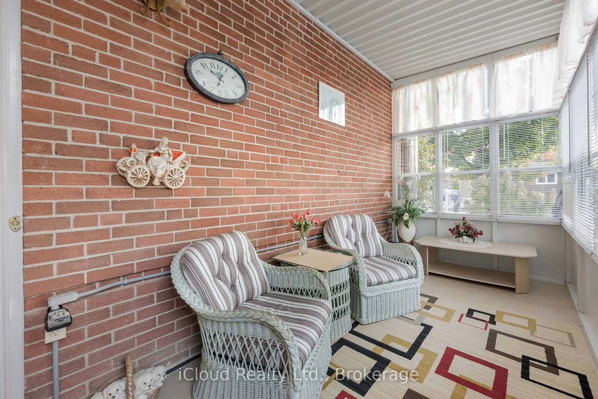 Photo 32 of 52 Kimbark Drive, Brampton, Northwood Park — HOMEH