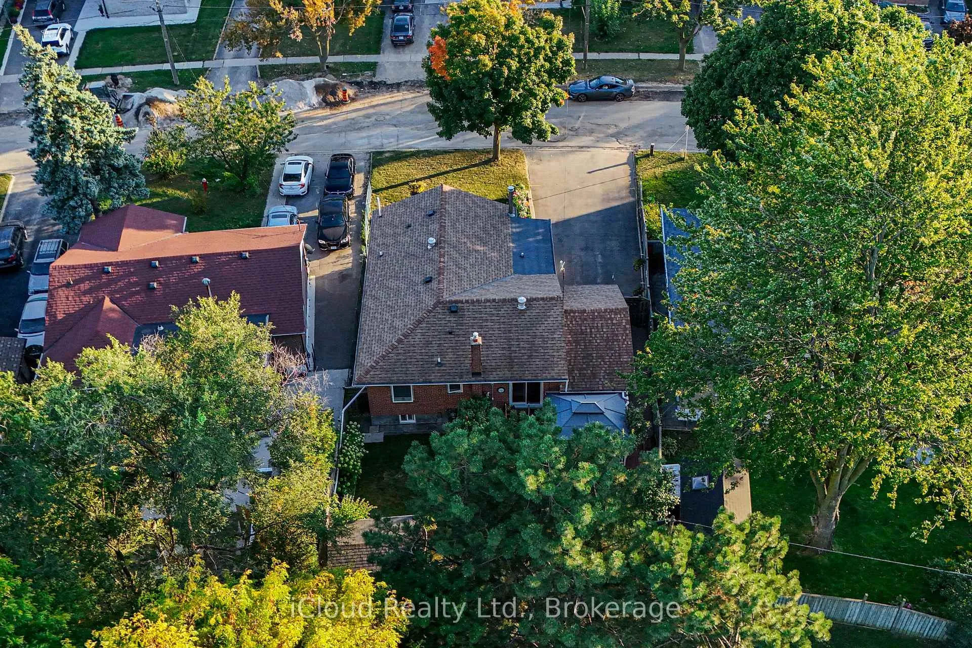 Photo 41 of 52 Kimbark Drive, Brampton, Northwood Park — HOMEH