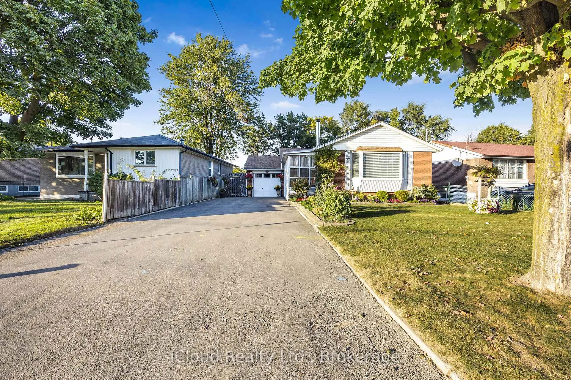Photo 47 of 52 Kimbark Drive, Brampton, Northwood Park — HOMEH