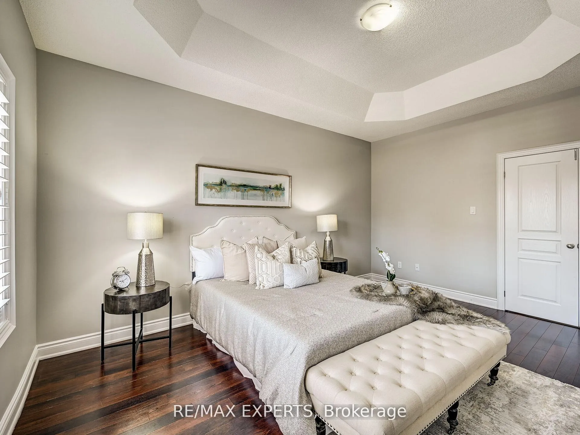Photo 14 of 25 Killington Avenue, Vaughan, Kleinburg — HOMEH