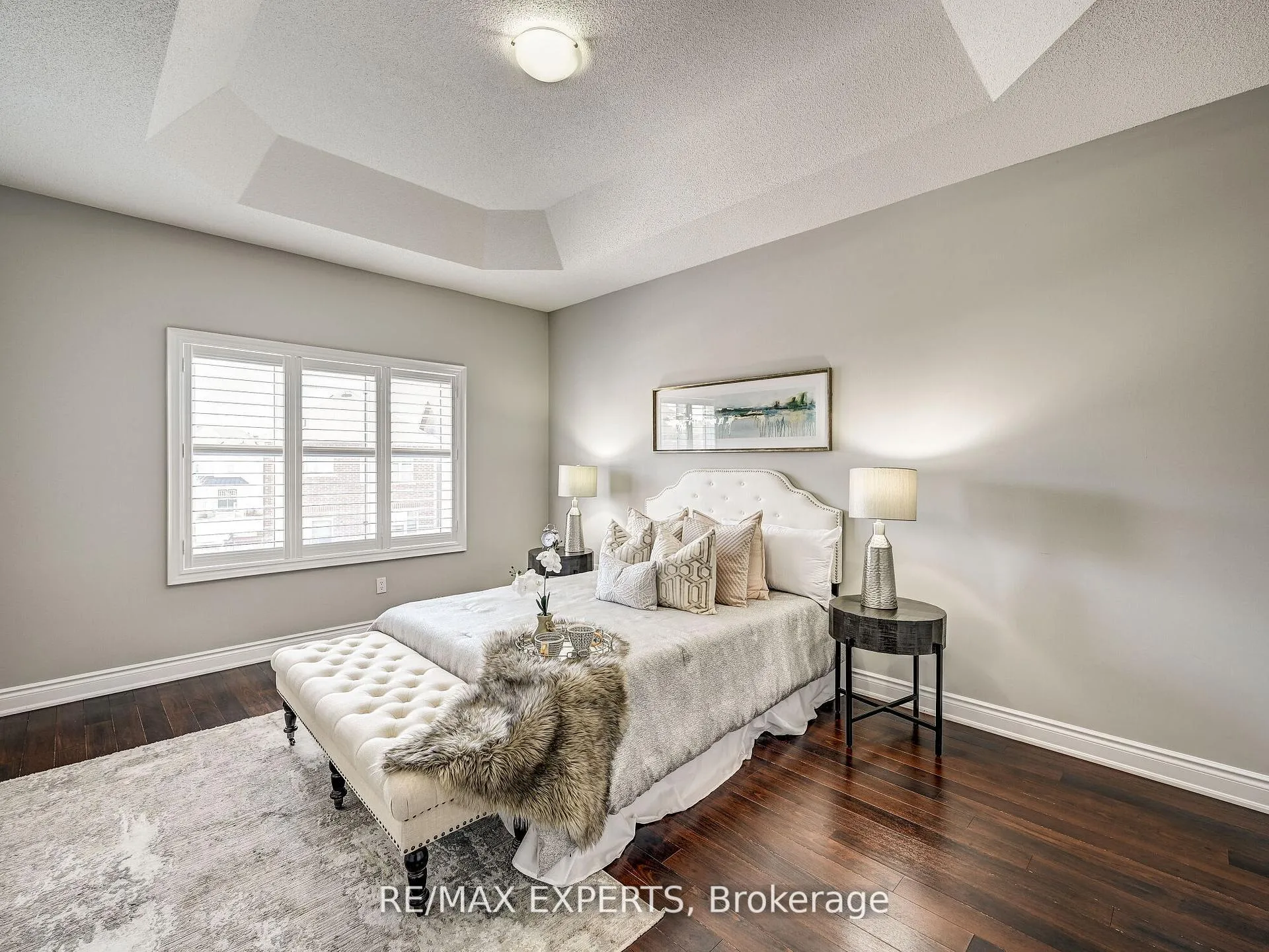 Photo 15 of 25 Killington Avenue, Vaughan, Kleinburg — HOMEH