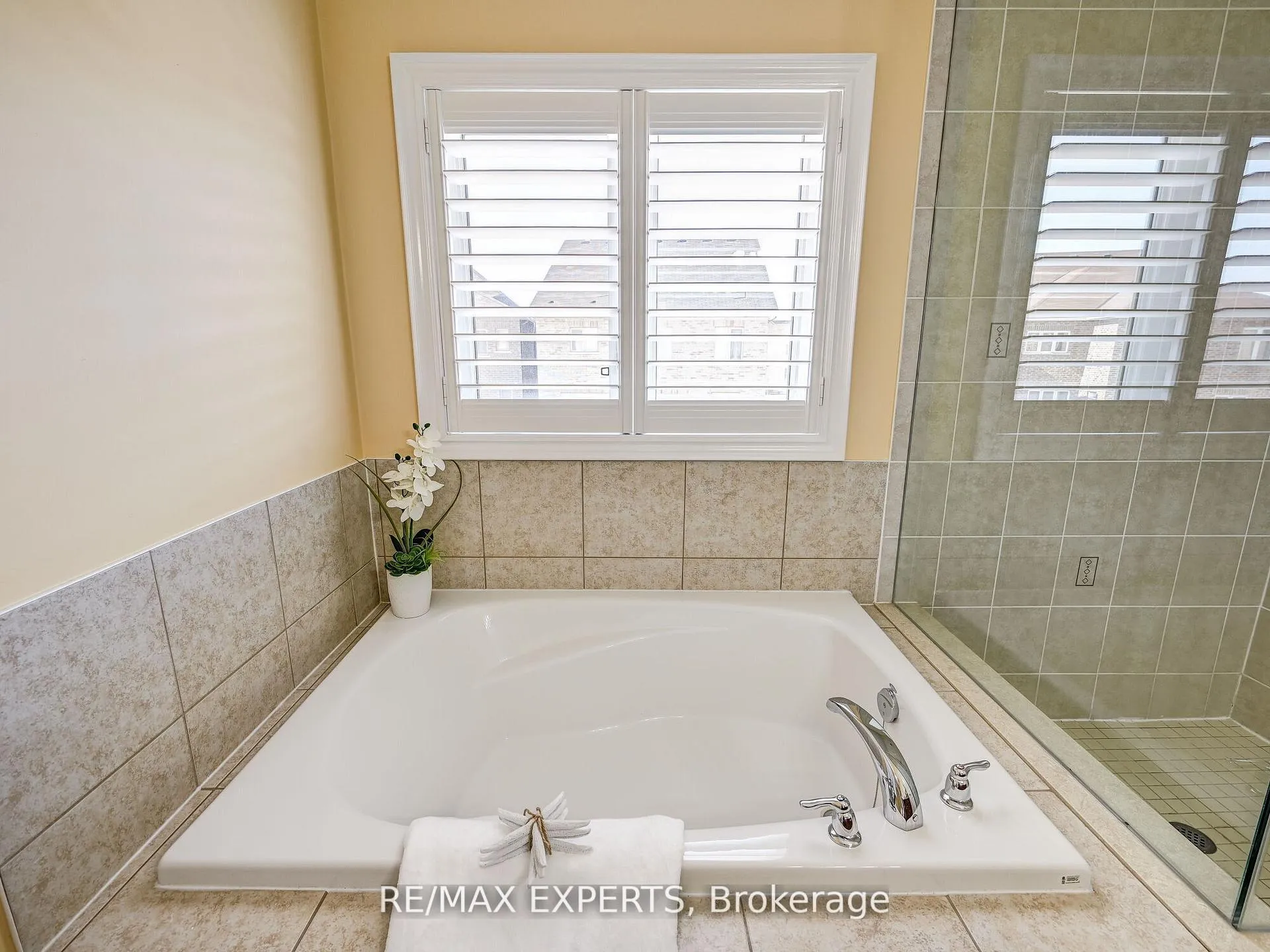 Photo 19 of 25 Killington Avenue, Vaughan, Kleinburg — HOMEH