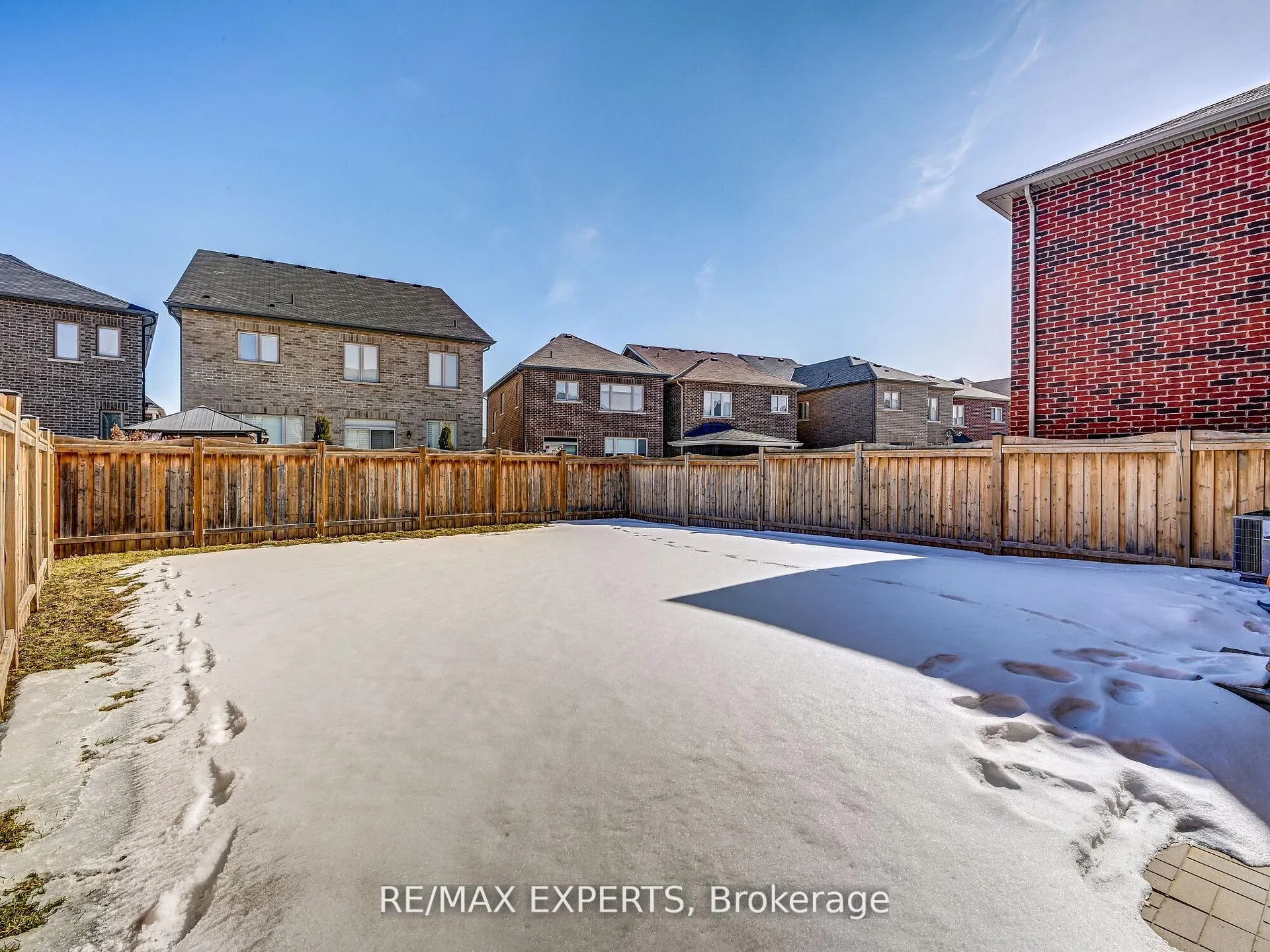 Photo 25 of 25 Killington Avenue, Vaughan, Kleinburg — HOMEH