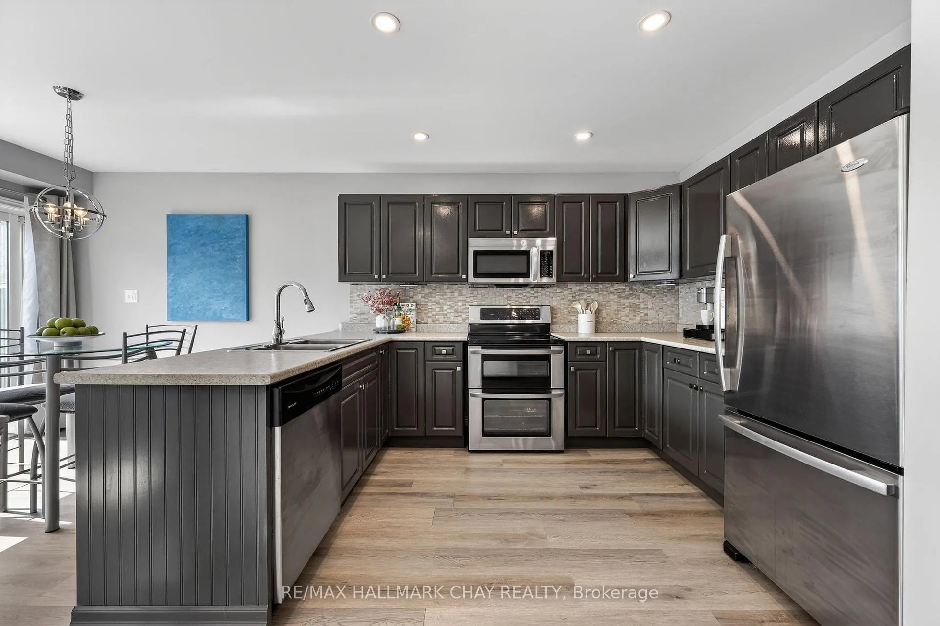Photo 5 of 160 McBride Drive, St. Catharines, Rykert/Vansickle — HOMEH