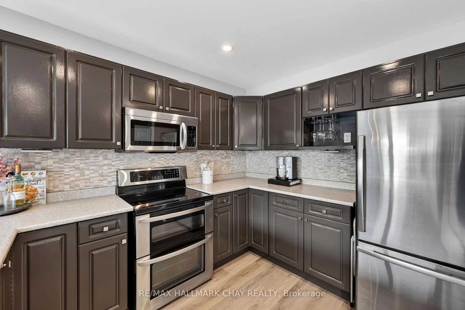 Photo 7 of 160 McBride Drive, St. Catharines, Rykert/Vansickle — HOMEH