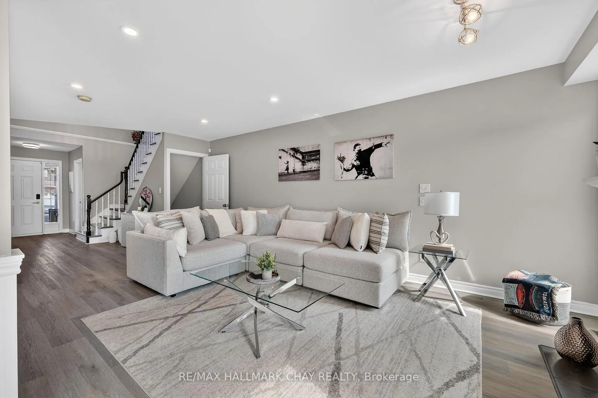 Photo 11 of 160 McBride Drive, St. Catharines, Rykert/Vansickle — HOMEH