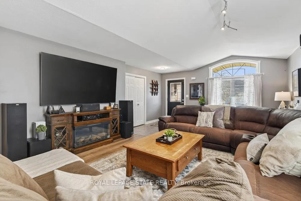 Photo 13 of 60 Saturn Road, Port Colborne, Main Street — HOMEH