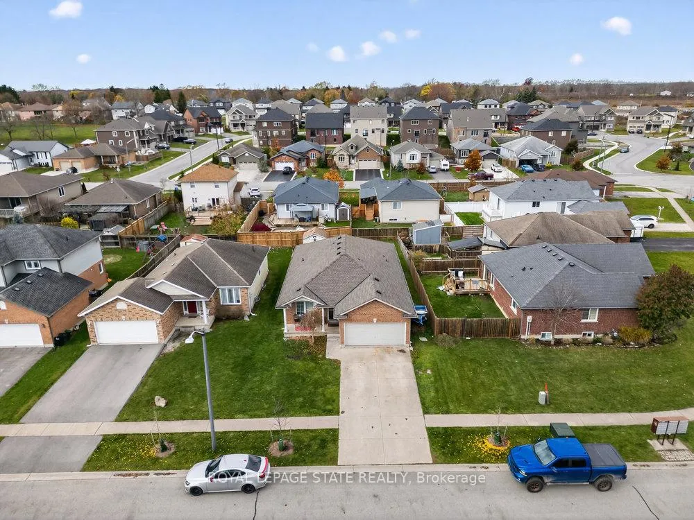 Photo 30 of 60 Saturn Road, Port Colborne, Main Street — HOMEH