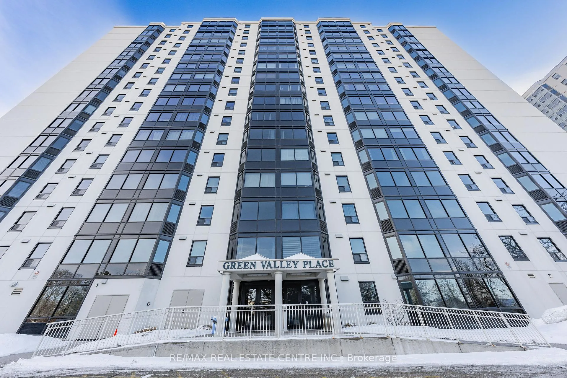 Photo 2 of Unit 212, 35 Green Valley Drive, Kitchener — HOMEH