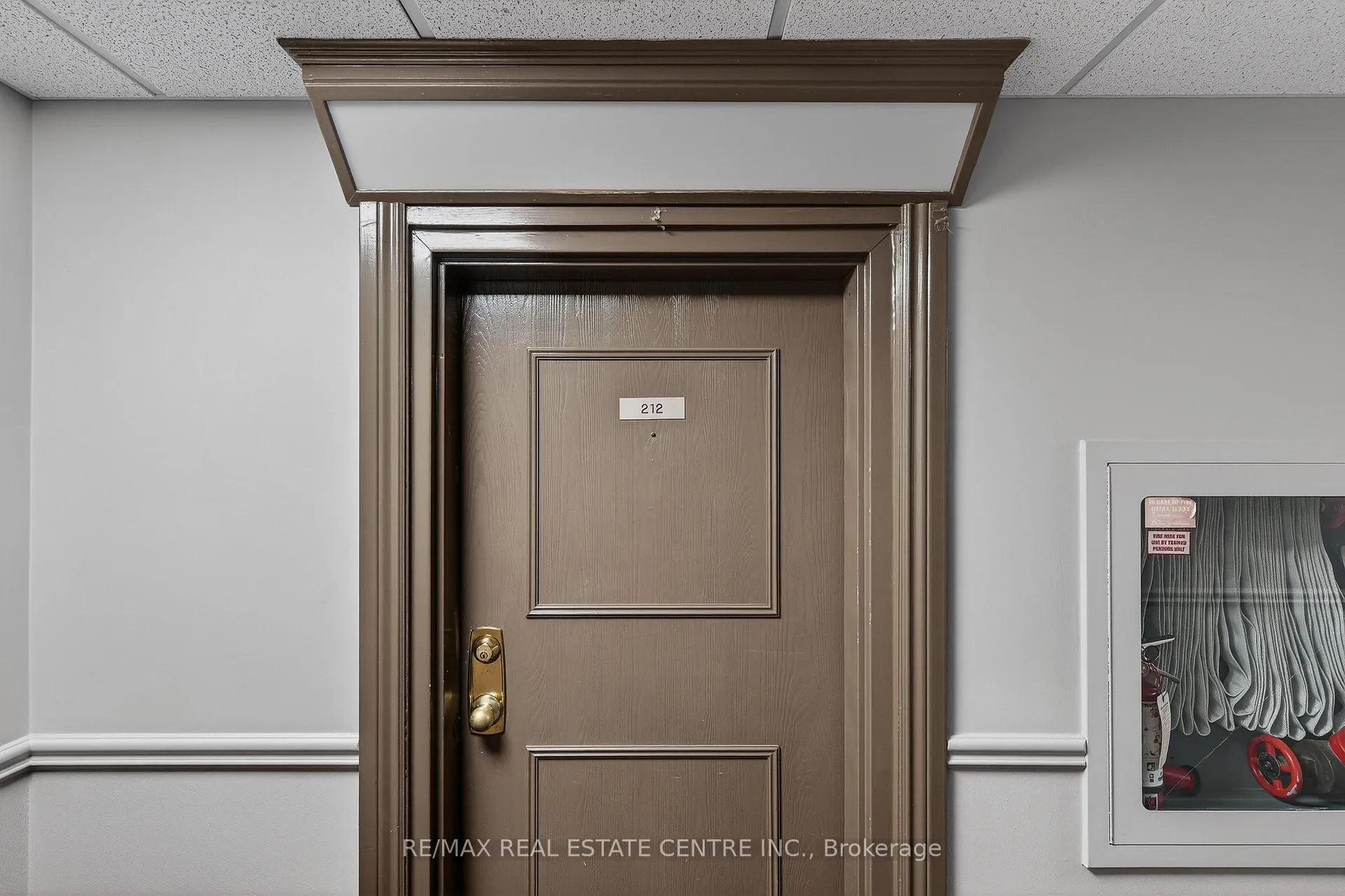 Photo 4 of Unit 212, 35 Green Valley Drive, Kitchener — HOMEH