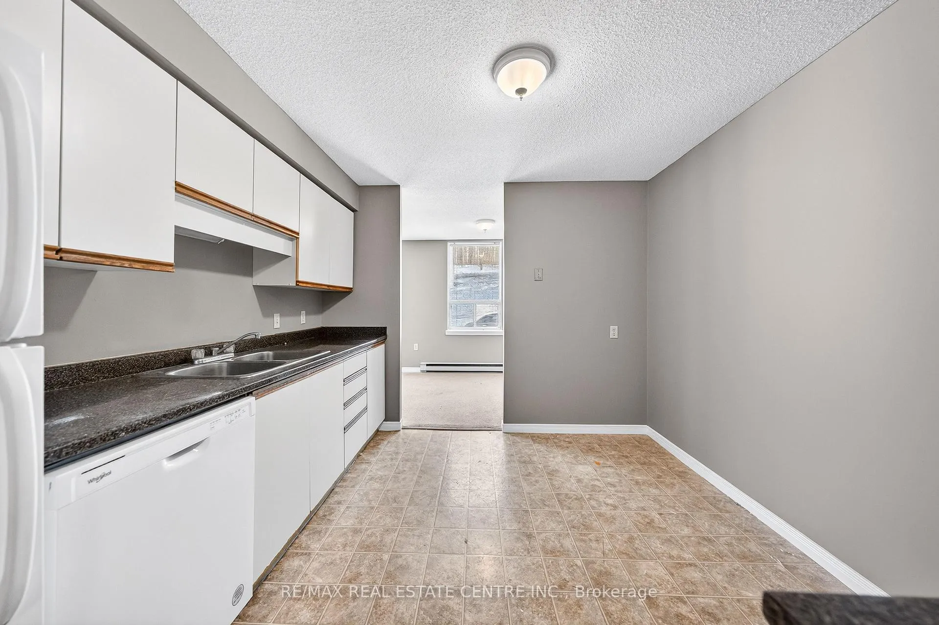 Photo 10 of Unit 212, 35 Green Valley Drive, Kitchener — HOMEH