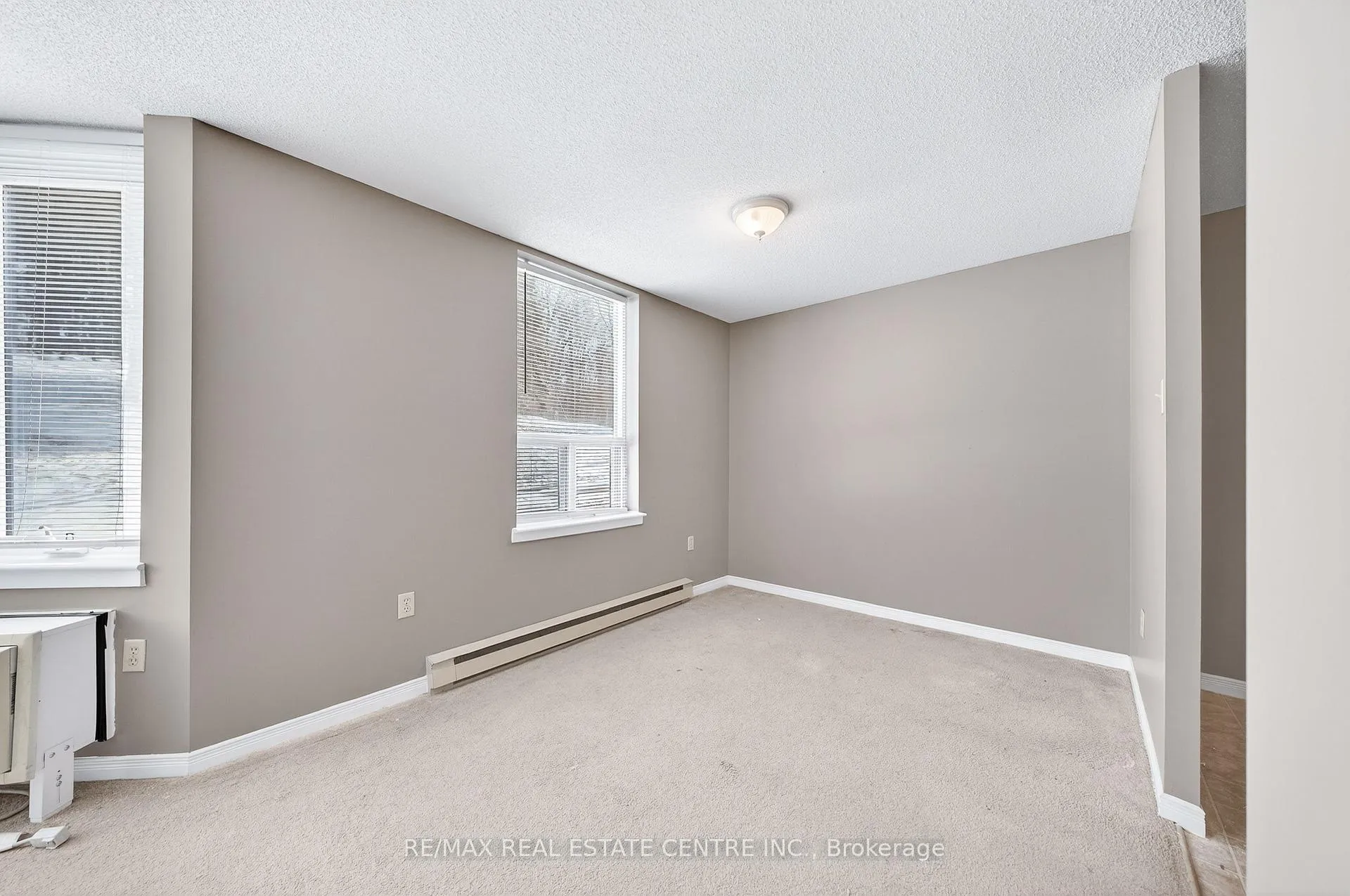 Photo 15 of Unit 212, 35 Green Valley Drive, Kitchener — HOMEH