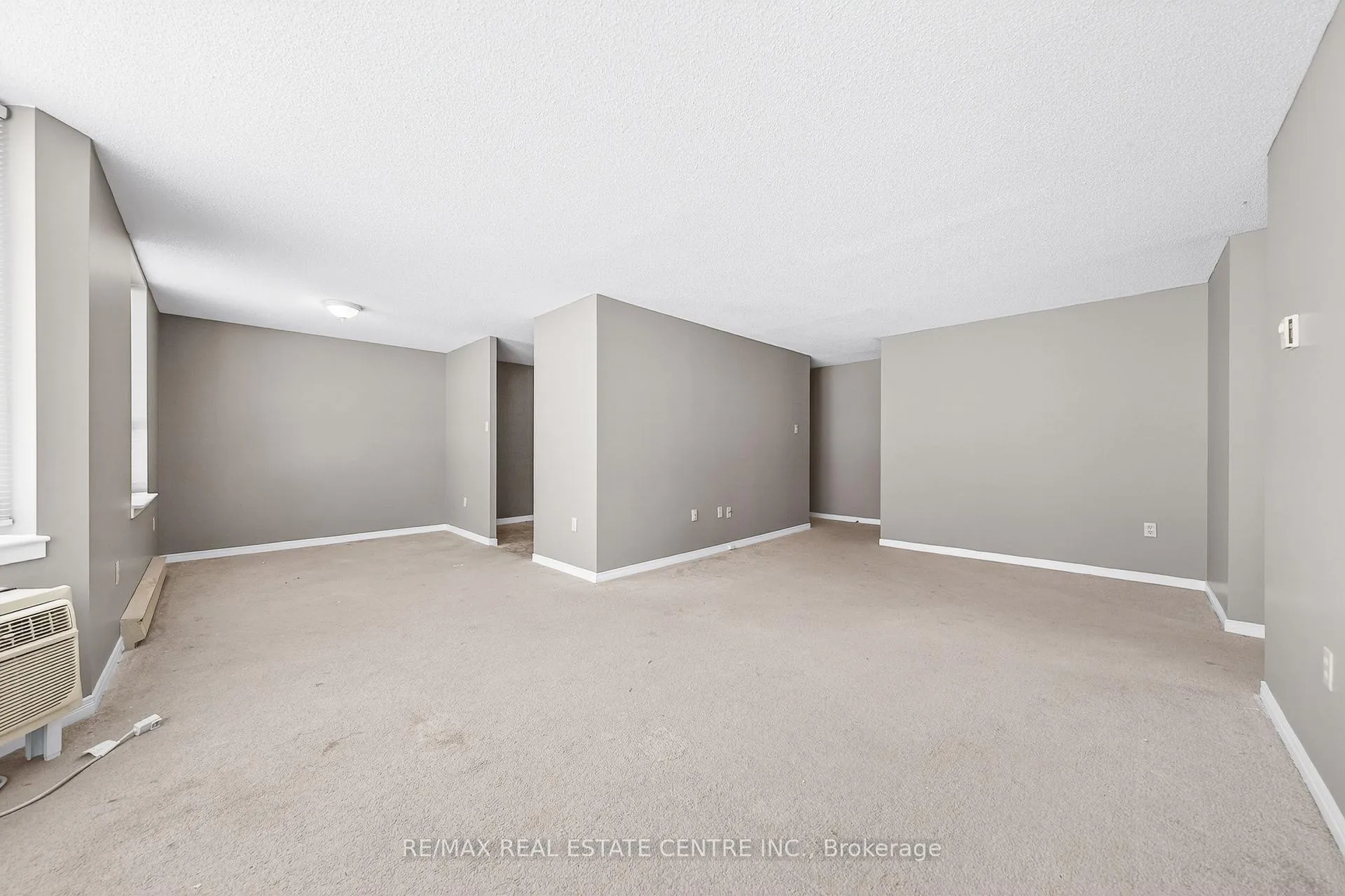 Photo 20 of Unit 212, 35 Green Valley Drive, Kitchener — HOMEH