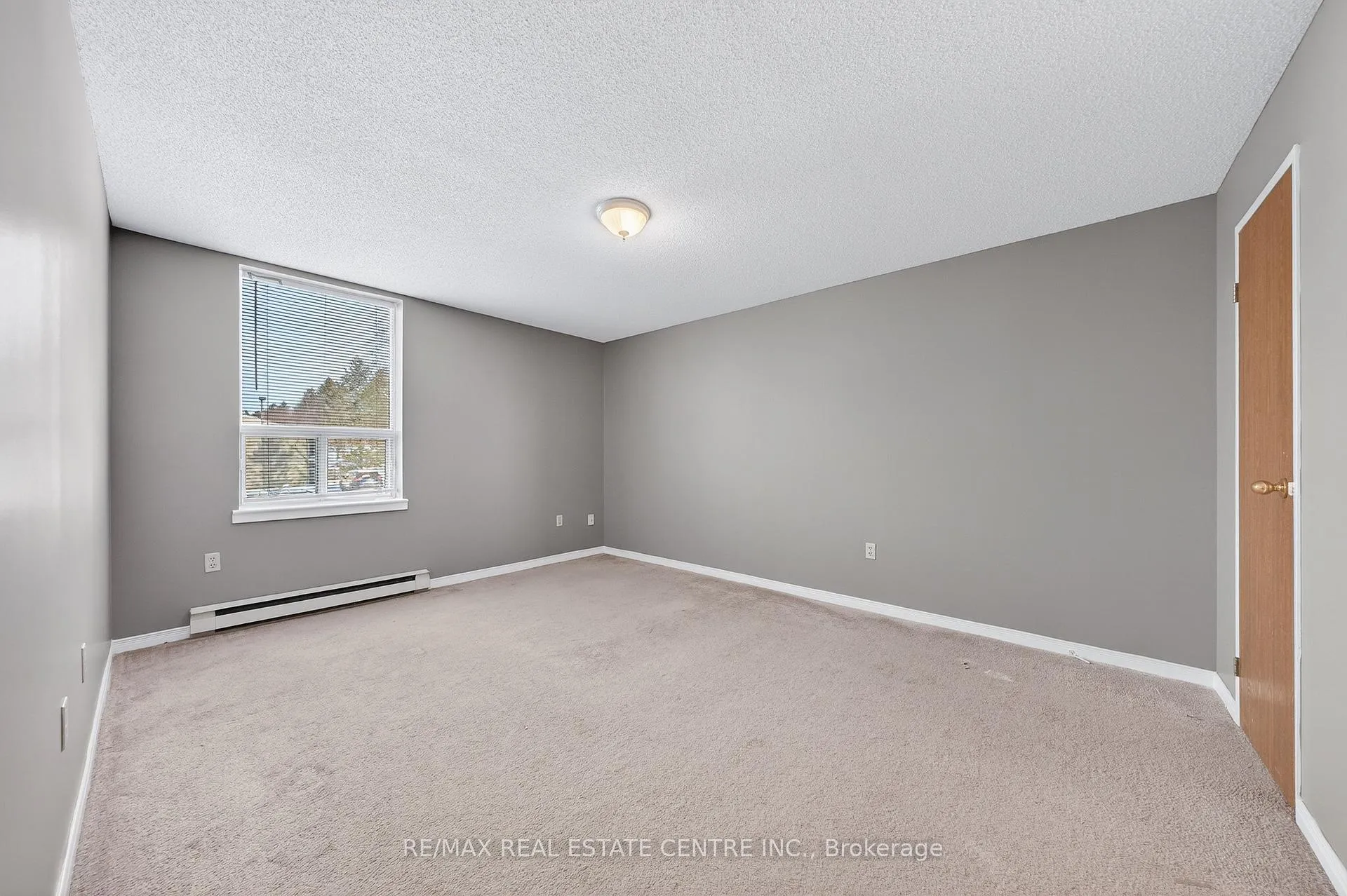 Photo 22 of Unit 212, 35 Green Valley Drive, Kitchener — HOMEH