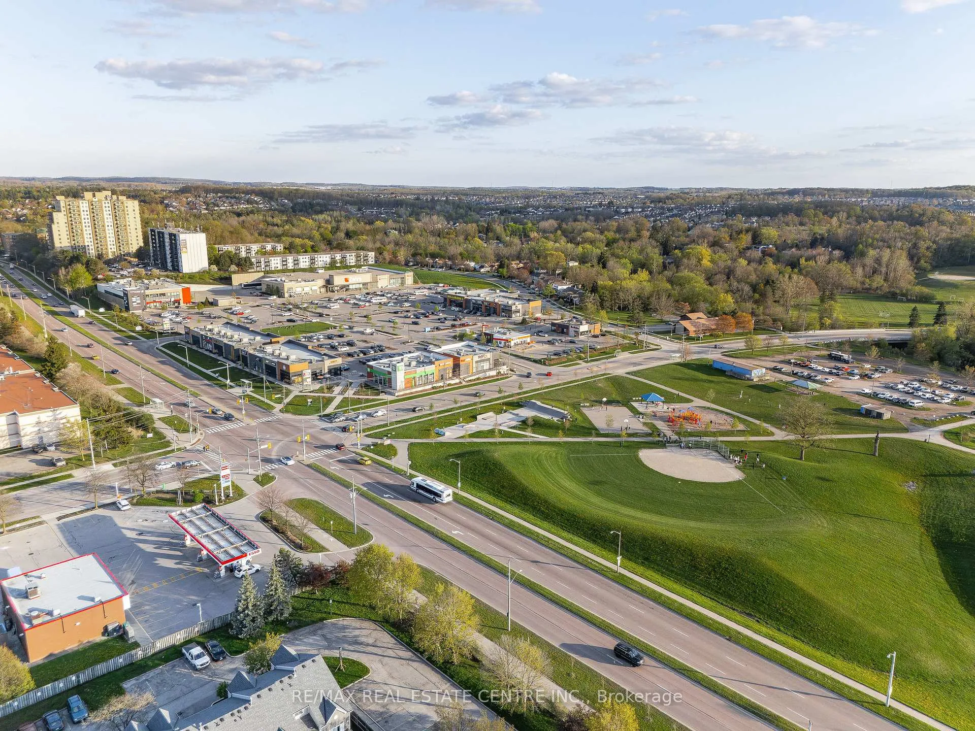 Photo 39 of Unit 212, 35 Green Valley Drive, Kitchener — HOMEH