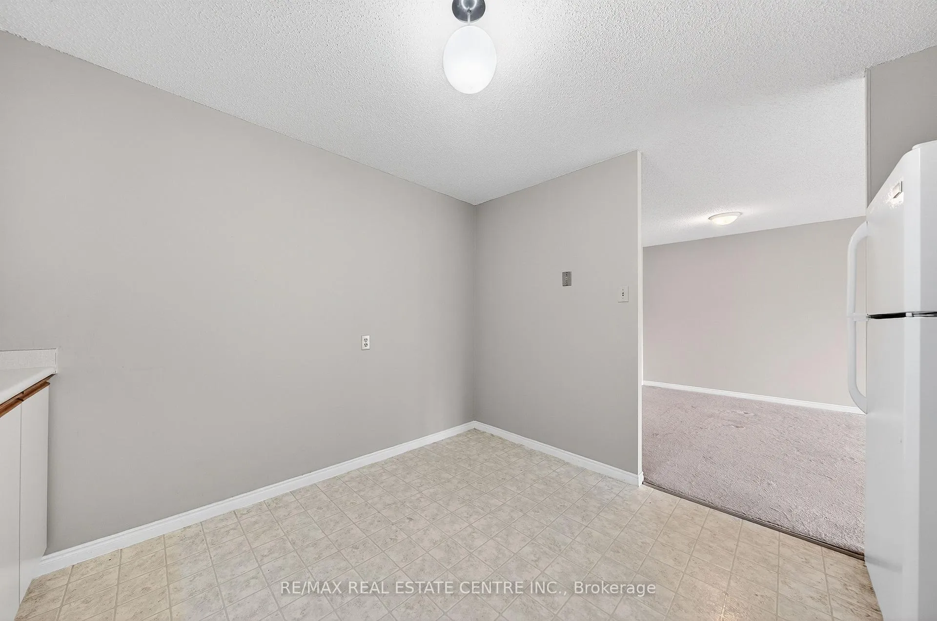 Photo 20 of Unit 1002, 35 Green Valley Drive, Kitchener, Pioneer Park — HOMEH